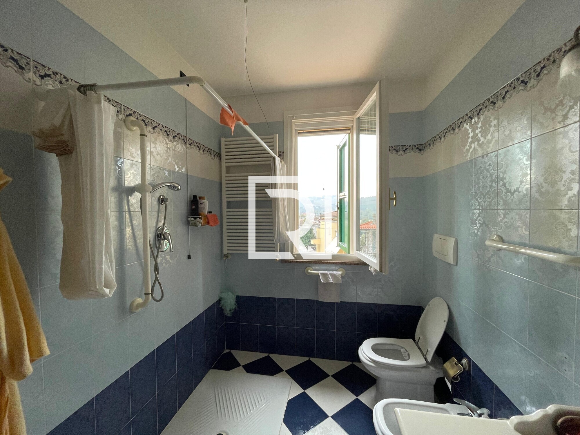 WhatsApp Image 2025-11-07 at 16.23.44 (1)