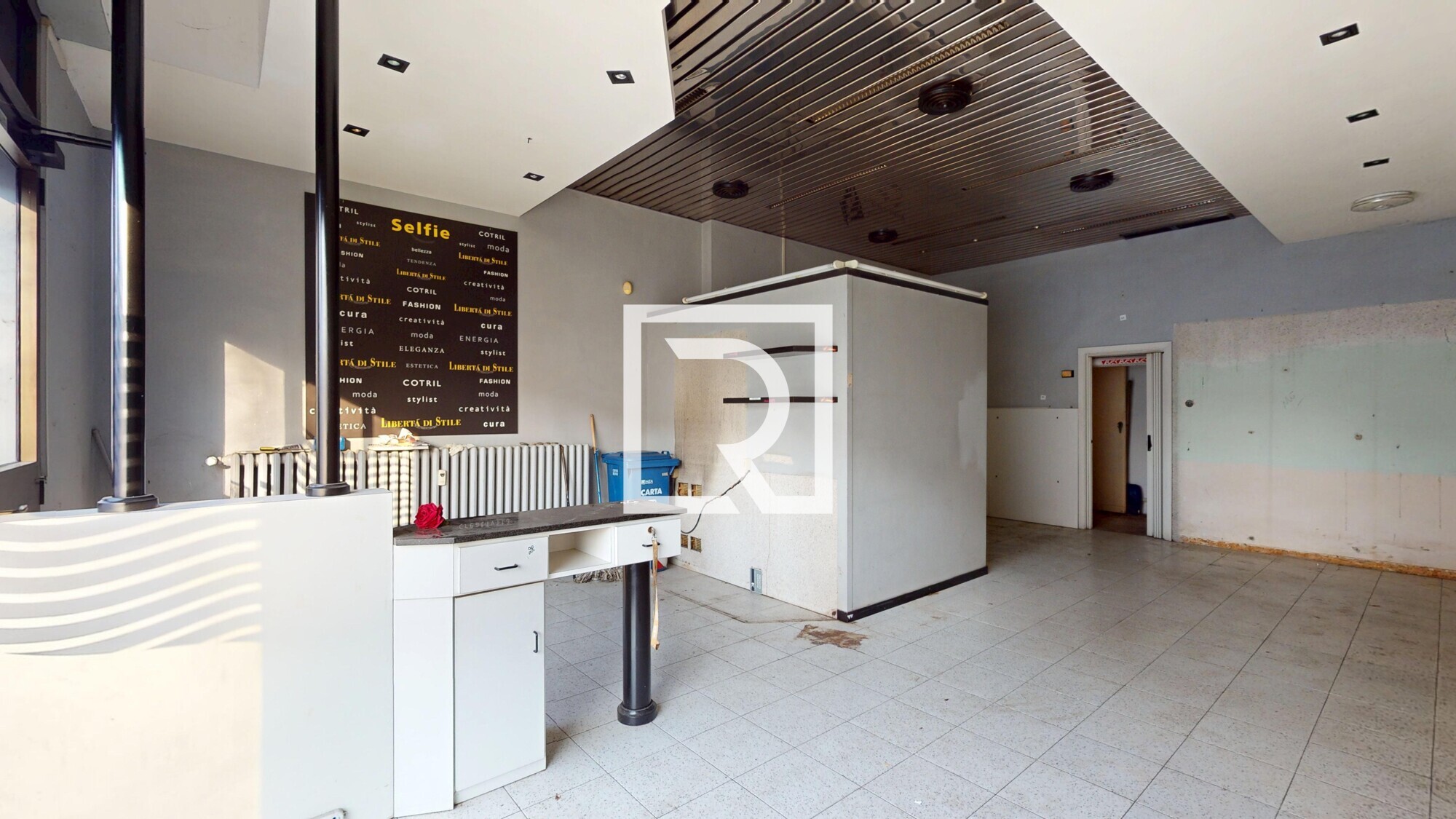 locale-commerciale-11132025_091340