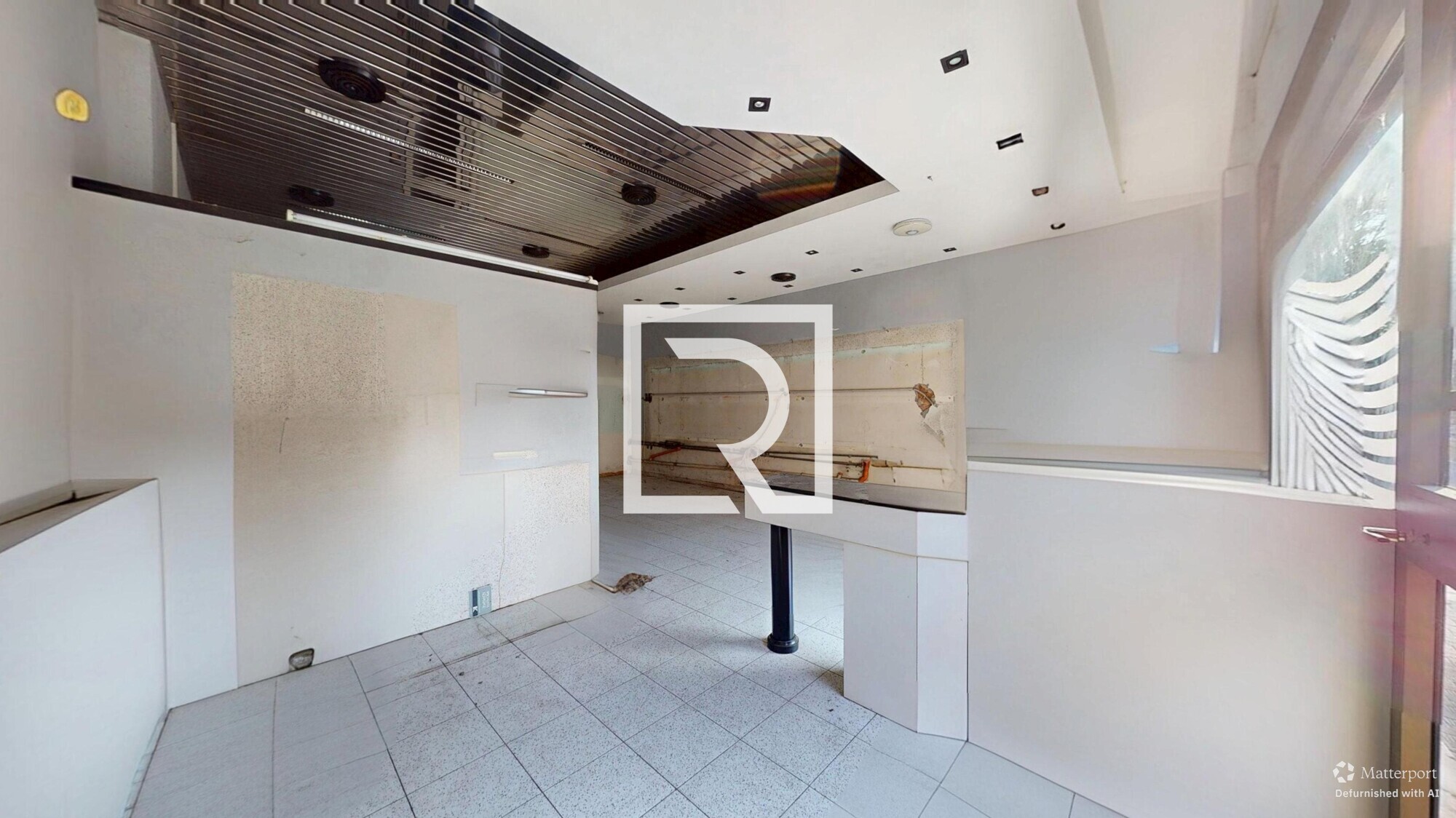 locale-commerciale-11132025_092007_defurnished