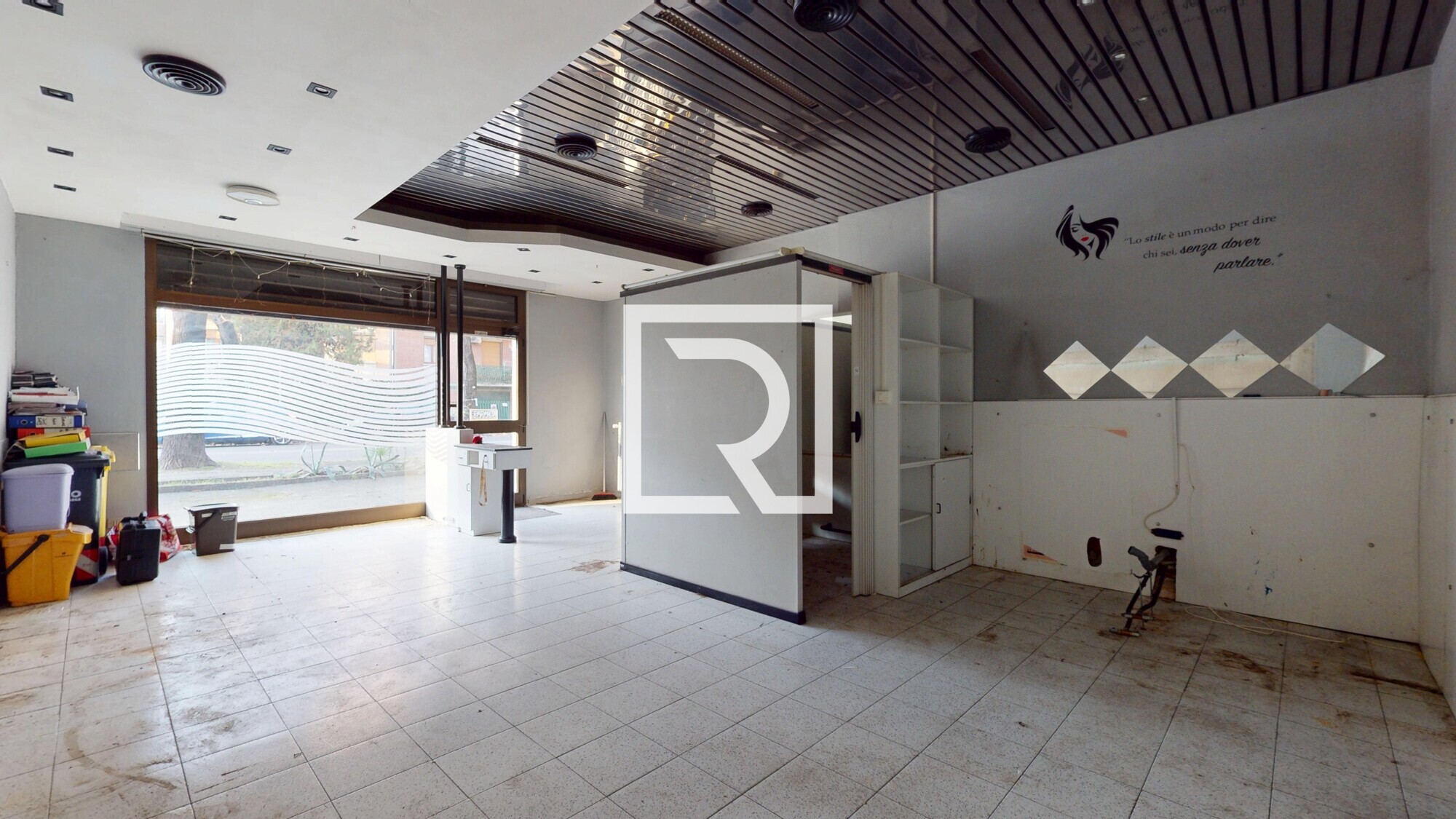 locale-commerciale-11132025_091408