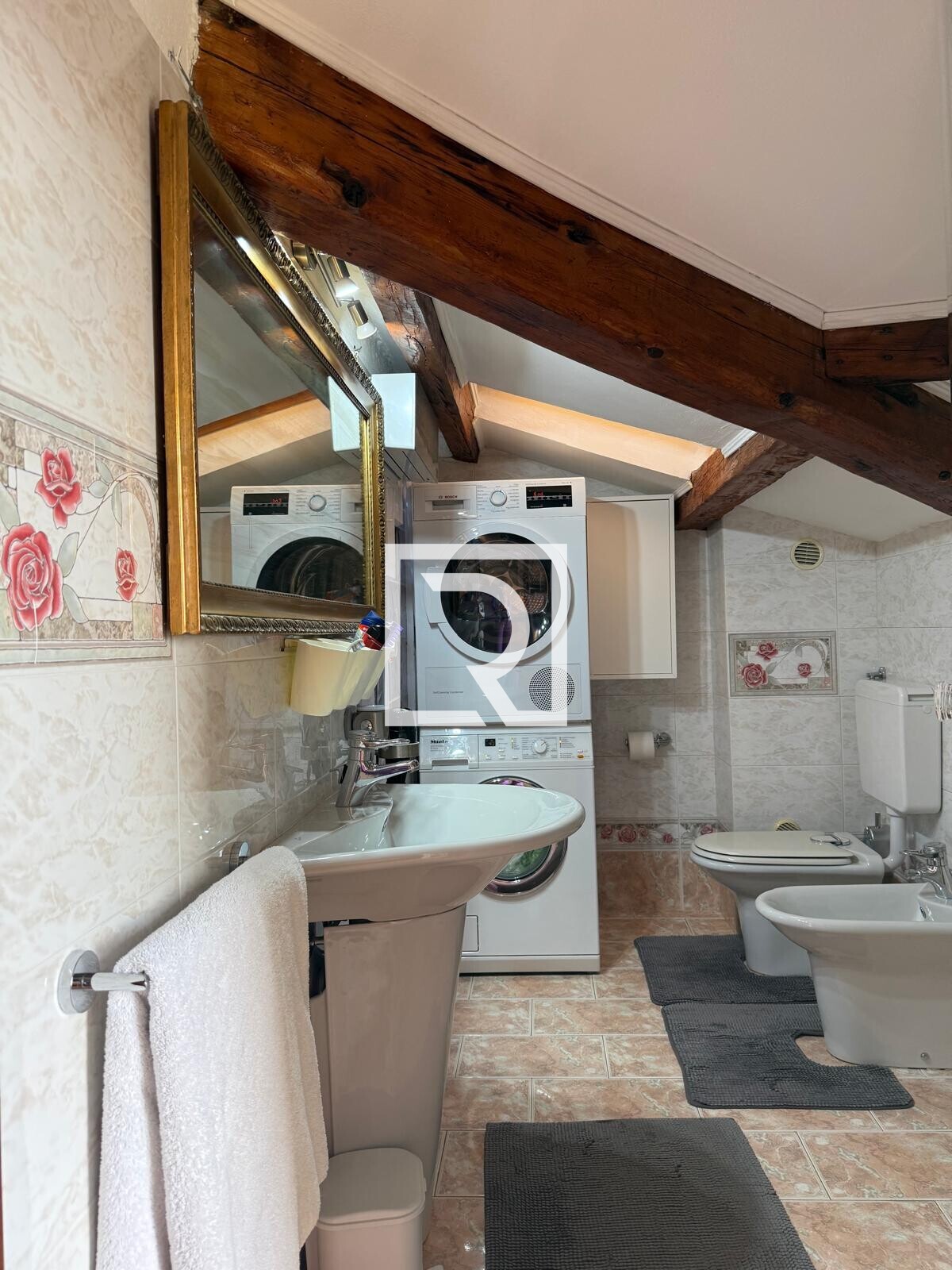 10 BAGNO MANSARDA - 1