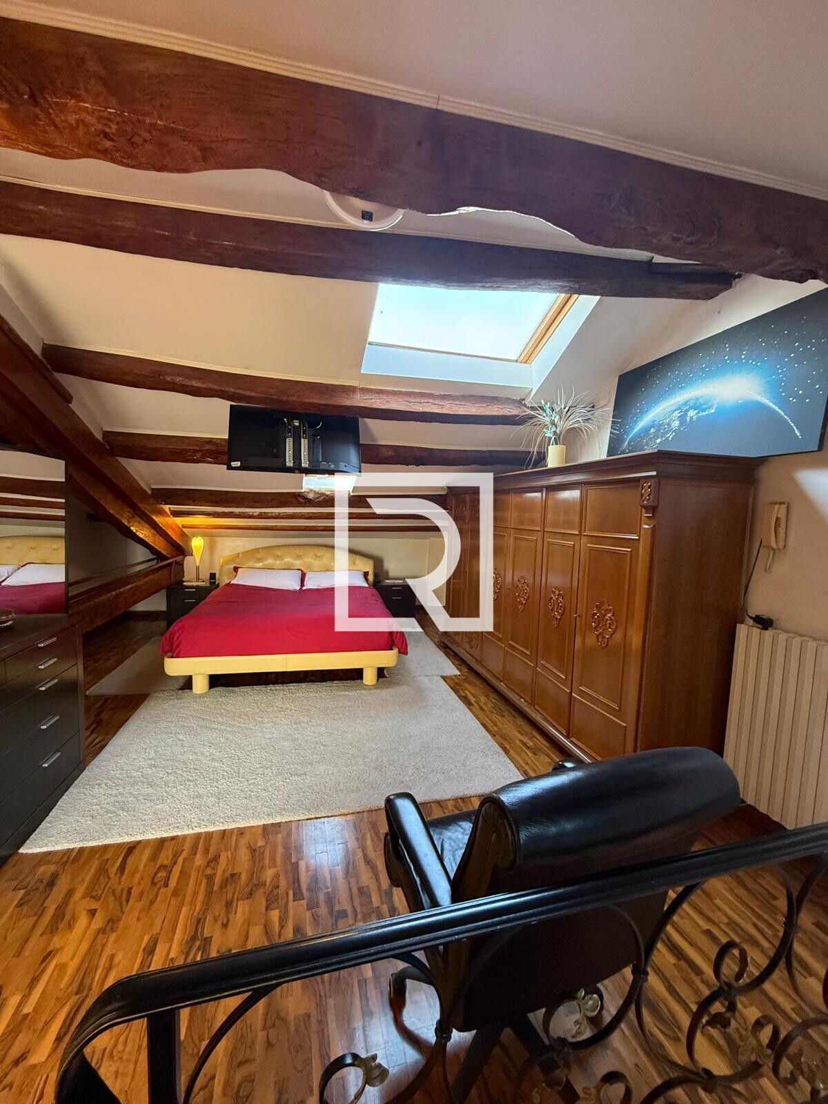 9 CAMERA DA LETTO MANSARDA - 2