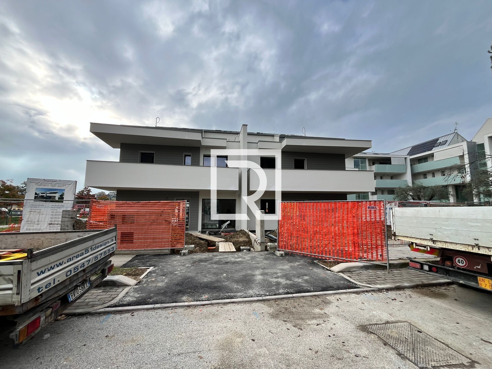 WhatsApp Image 2025-11-25 at 20.08.12 (1)