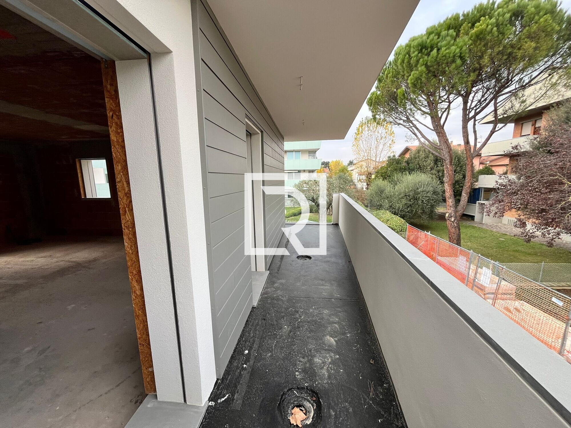 WhatsApp Image 2025-11-25 at 20.08.13