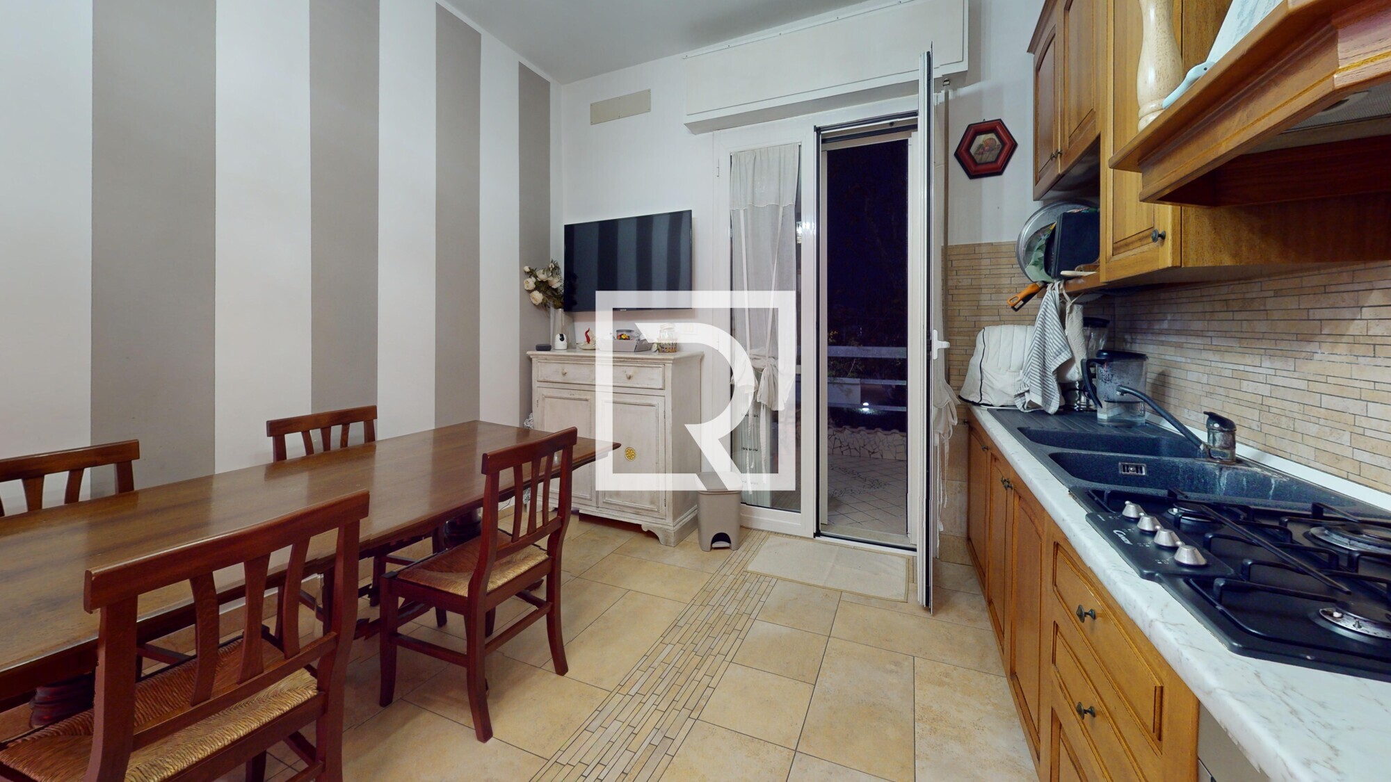 Via-Piemonte-11-P1-Kitchen 1