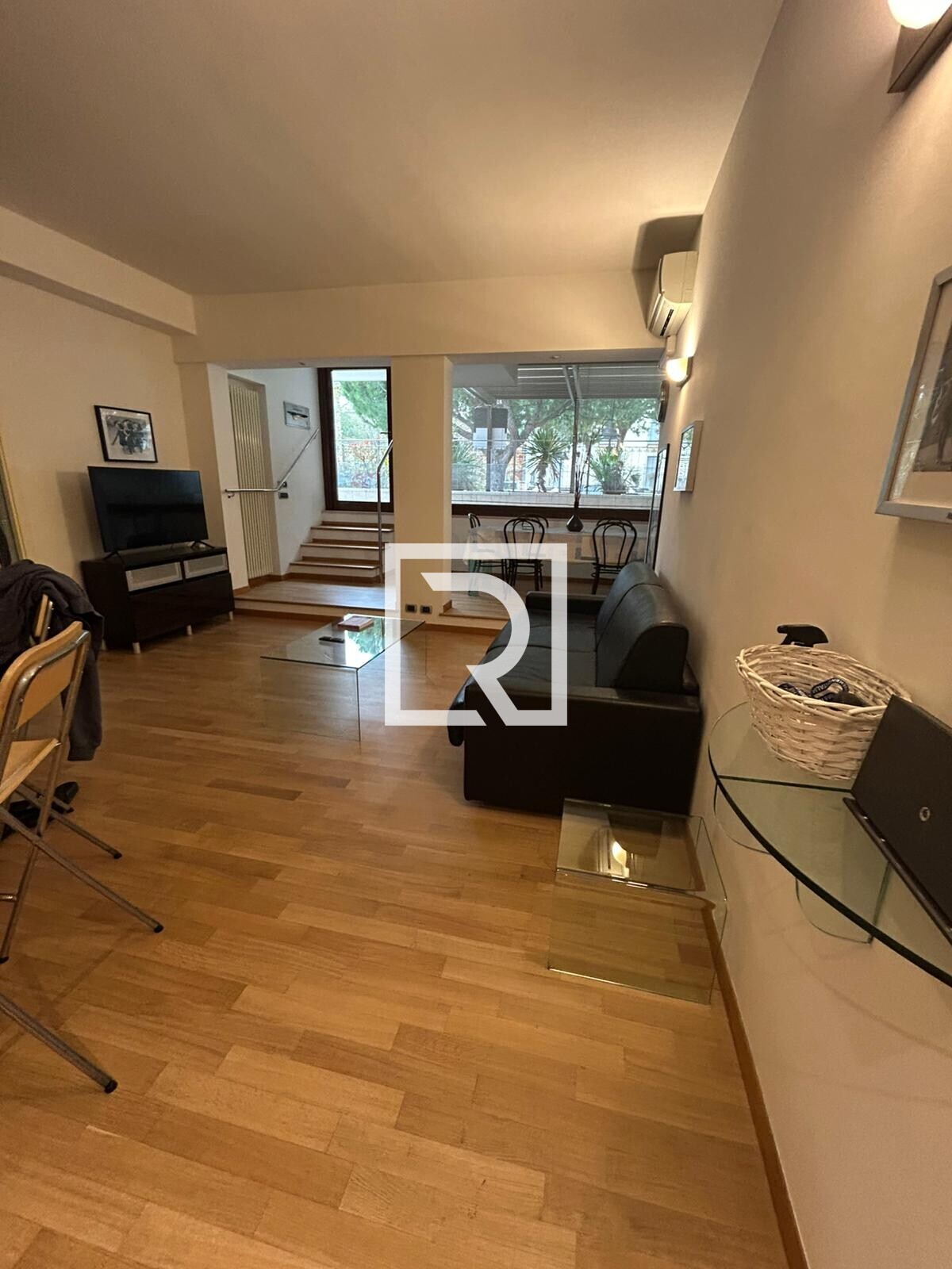 INGRESSO SU SOGGIORNO