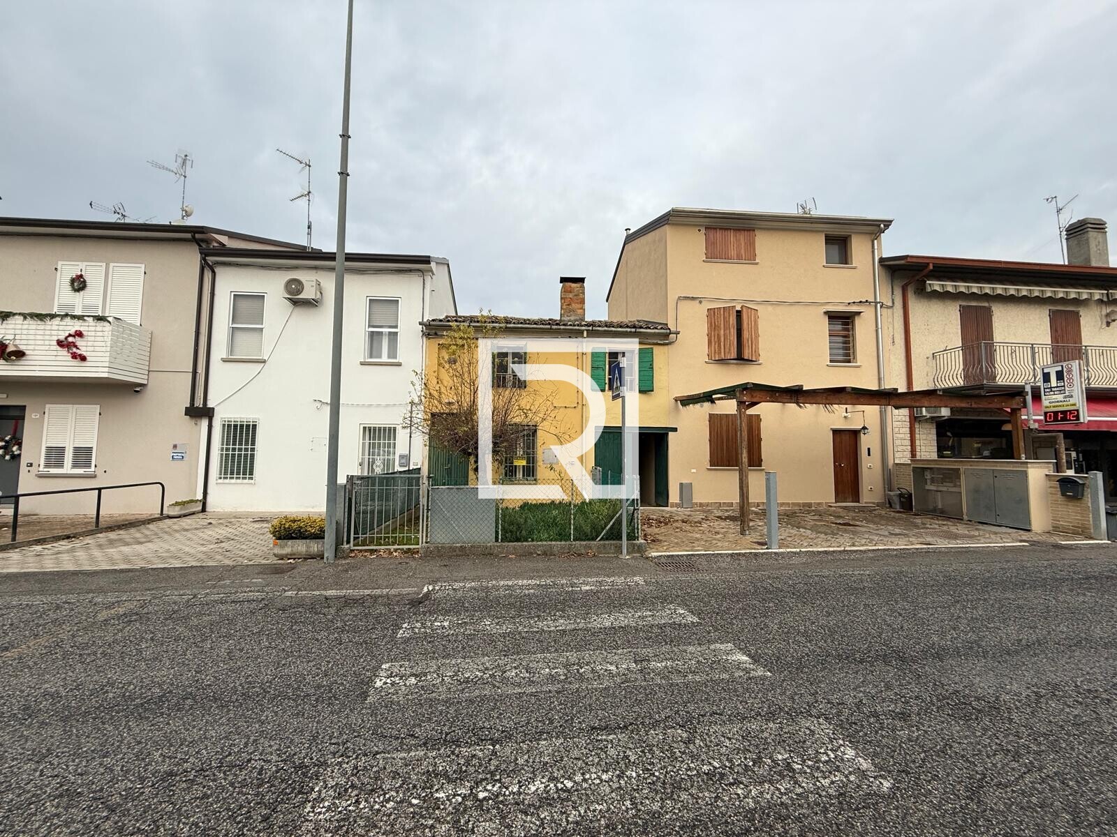 WhatsApp Image 2025-12-01 at 11.46.34 (2)