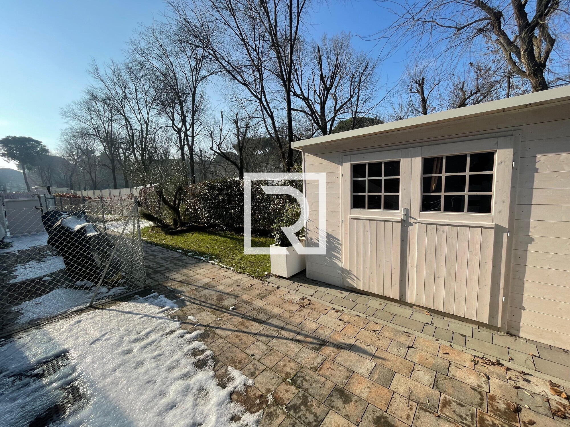 11b27969-7f1e-4773-b551-9ea3bc5b76a6