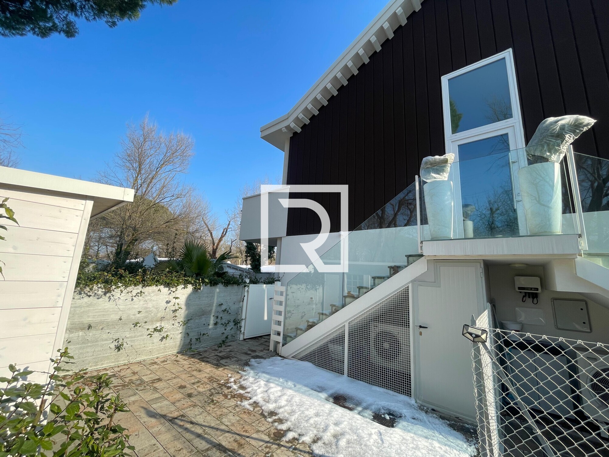 d80d7689-36f7-41b3-8308-2031914ef25a