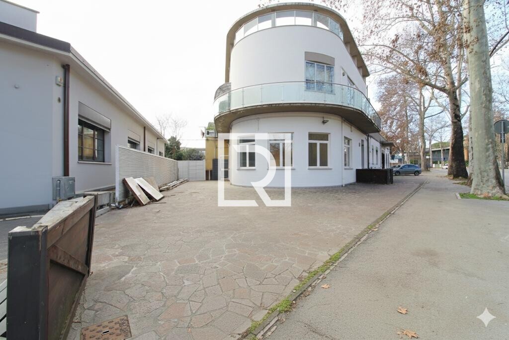 WhatsApp Image 2025-12-05 at 12.02.24