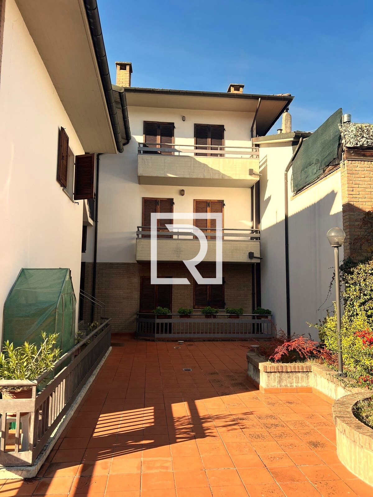 WhatsApp Image 2025-12-09 at 11.40.58 (7)