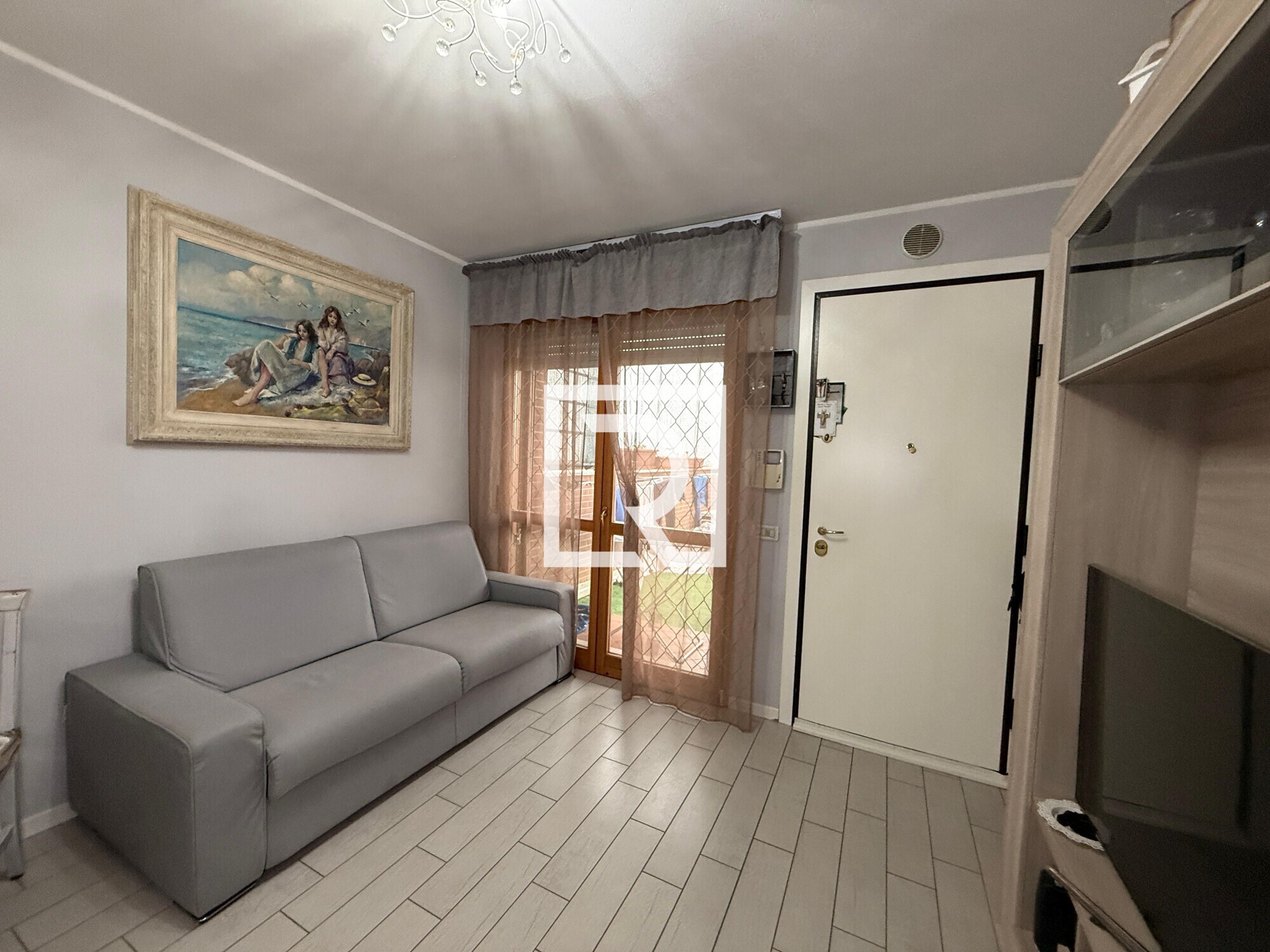 WhatsApp Image 2025-12-18 at 10.25.42 (1)