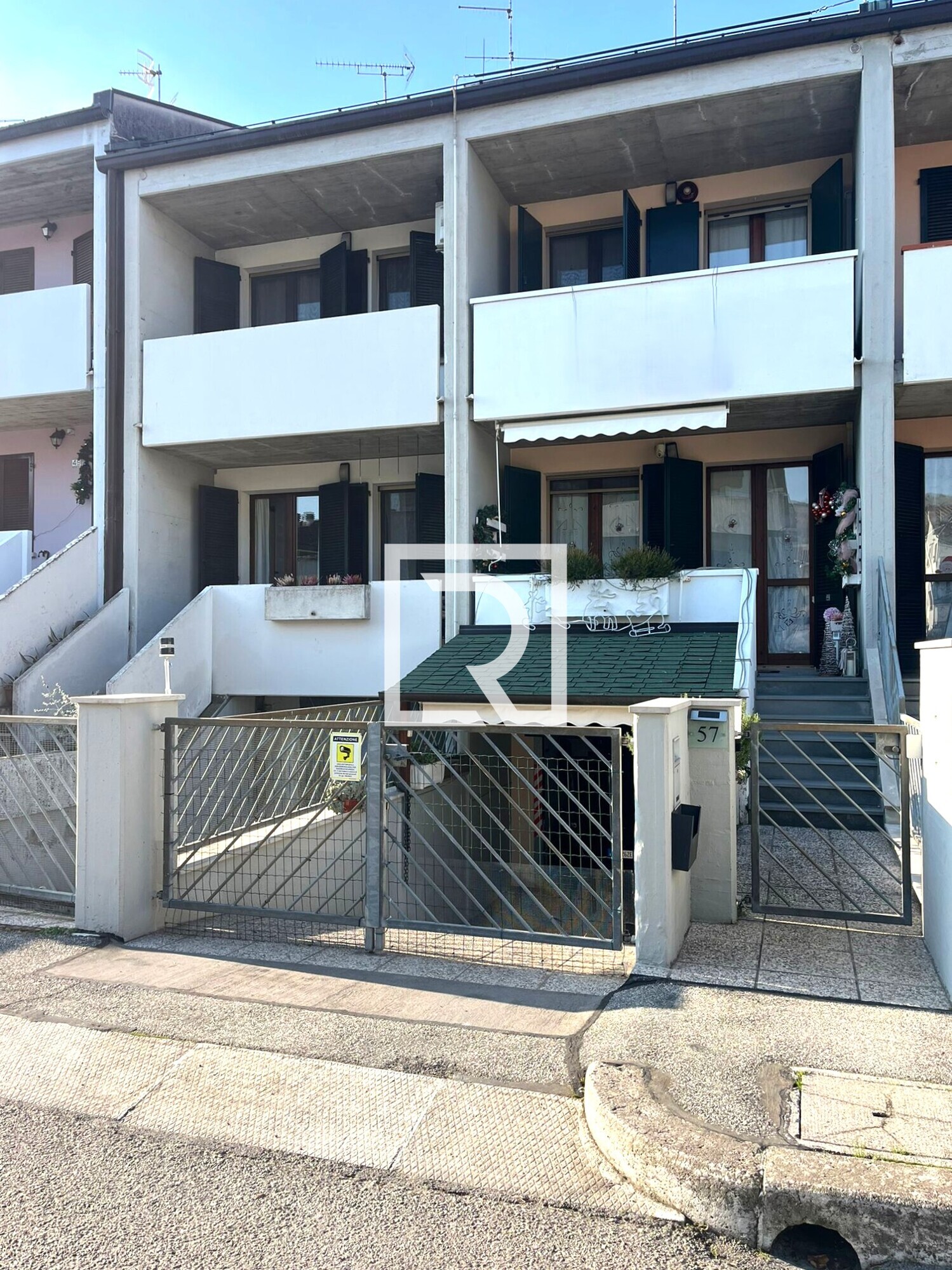 WhatsApp Image 2025-12-15 at 22.42.37