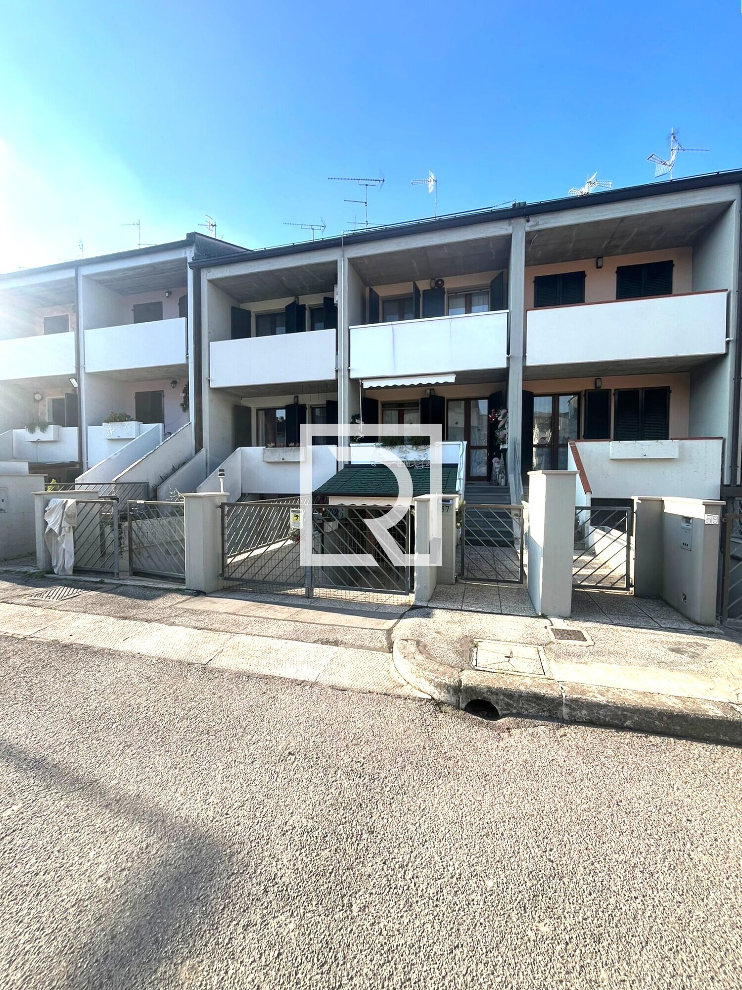 WhatsApp Image 2025-12-15 at 22.42.40