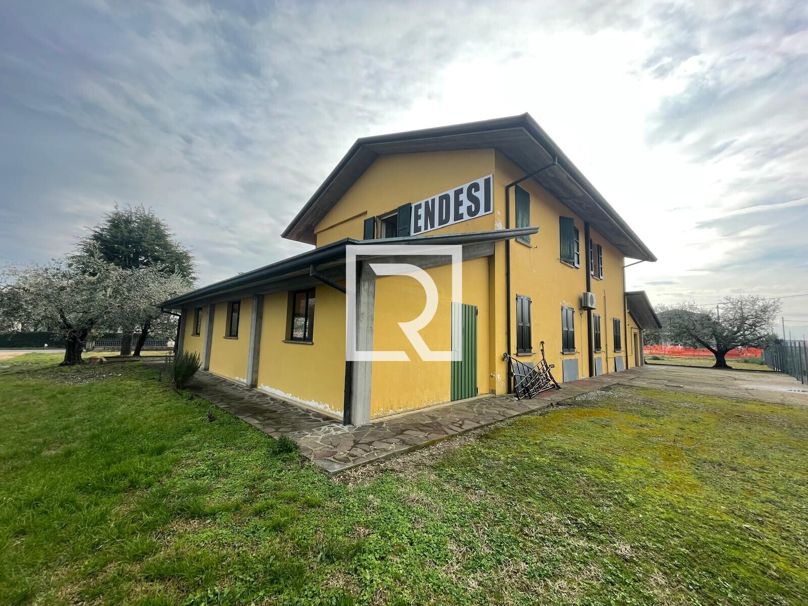 WhatsApp Image 2025-12-17 at 15.14.02 (3)