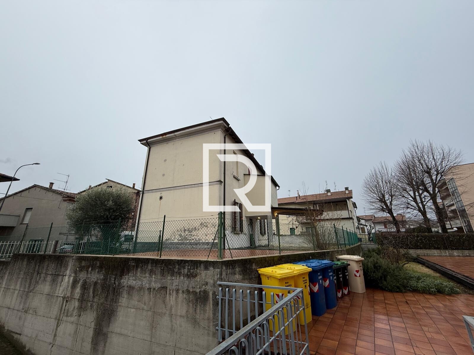 WhatsApp Image 2025-12-18 at 13.43.30 (1)