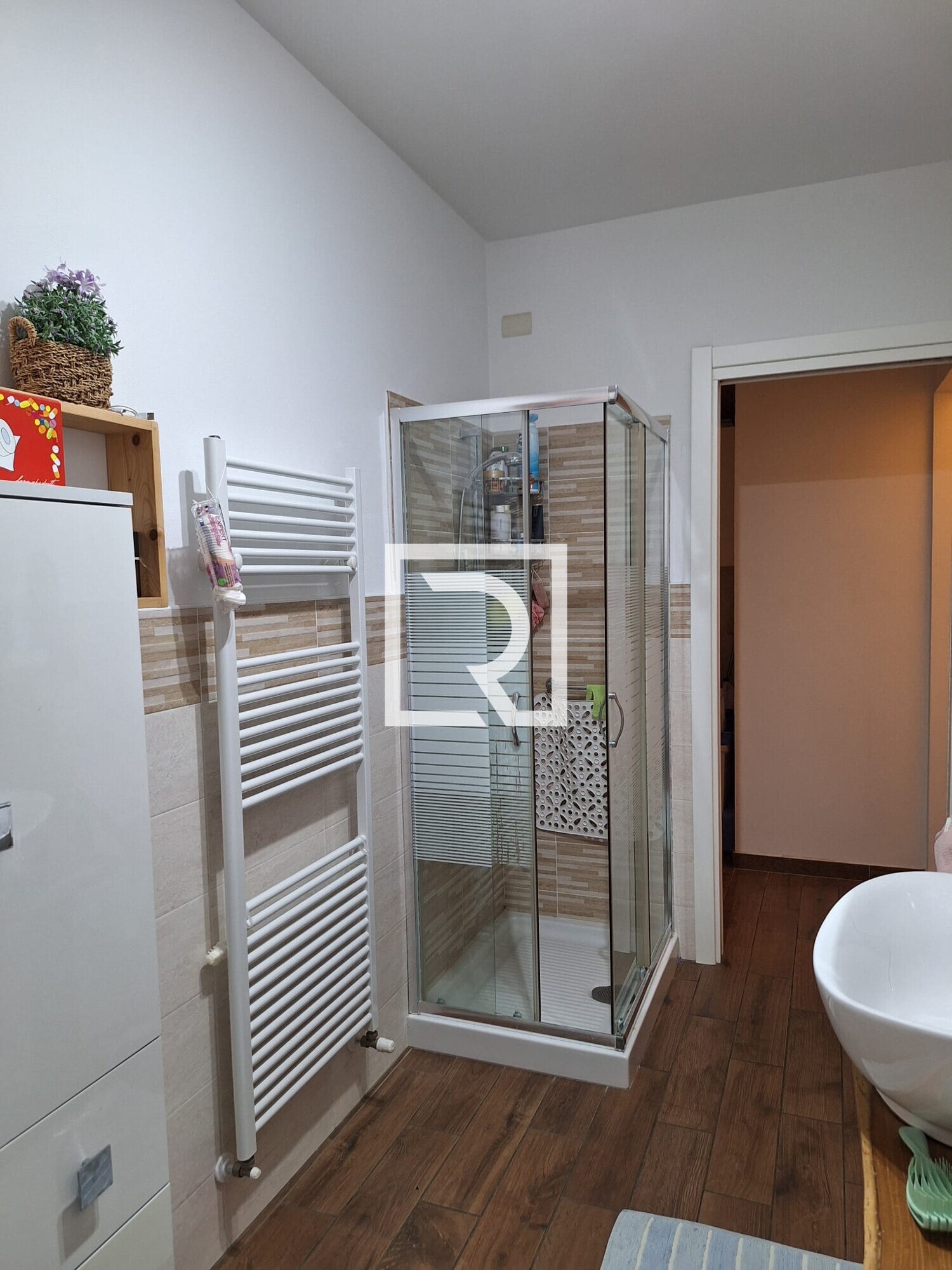 06196b0b-fa7c-4f76-a72f-8a3180c41ef9