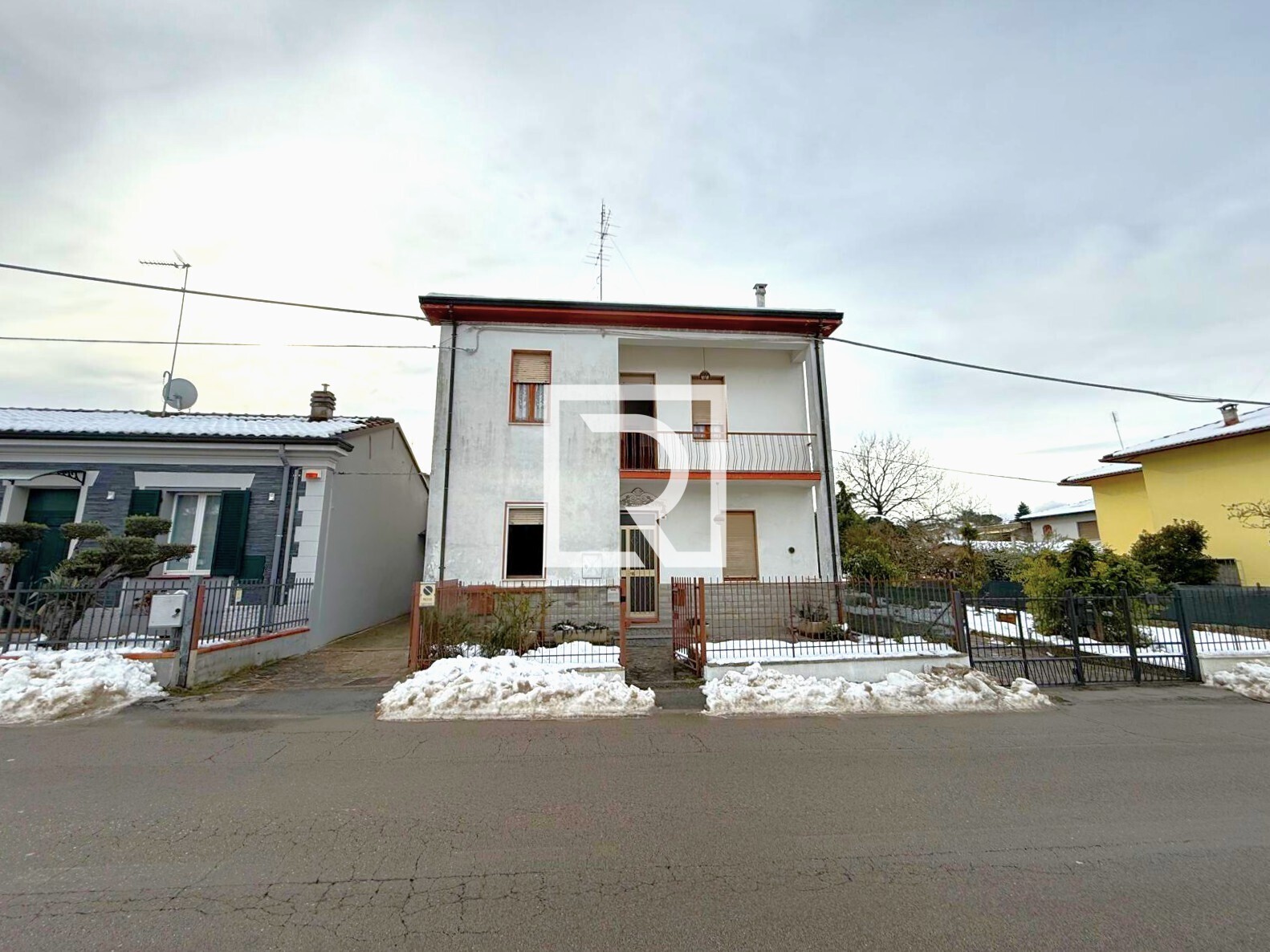 WhatsApp Image 2026-01-13 at 14.29.36