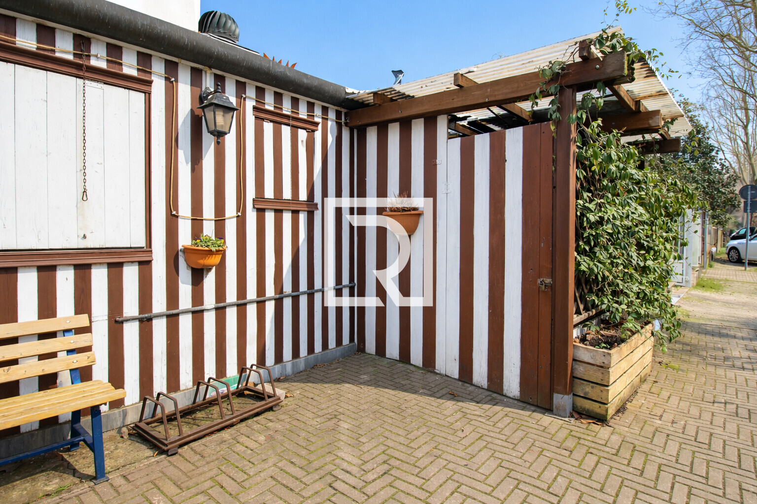 91219611-3695-44e9-ba9a-ab4d9ae3877e