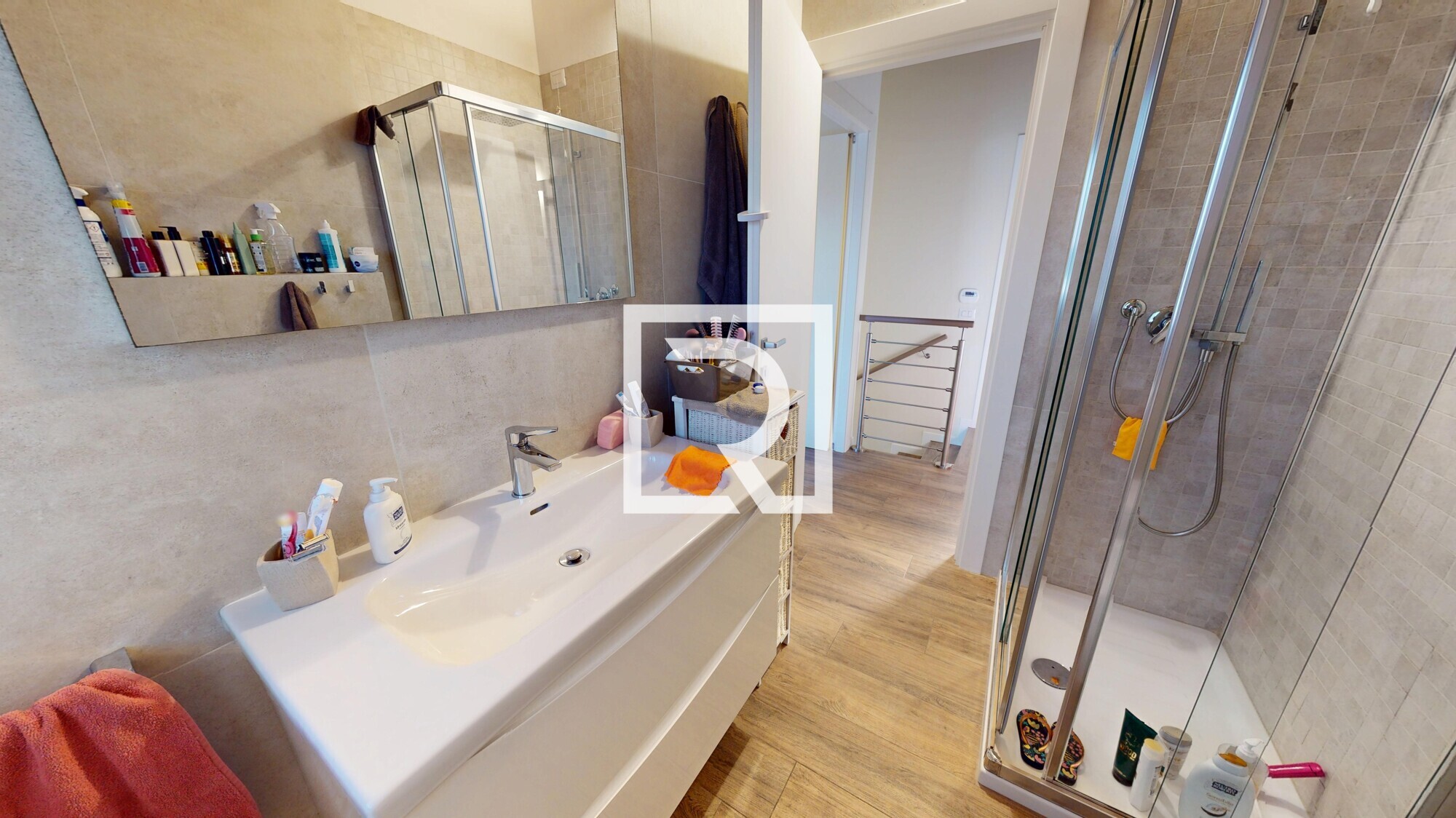 VILLETTA-A-SCHIERA-CENTRALE-CLASSE-C-01152026_113309