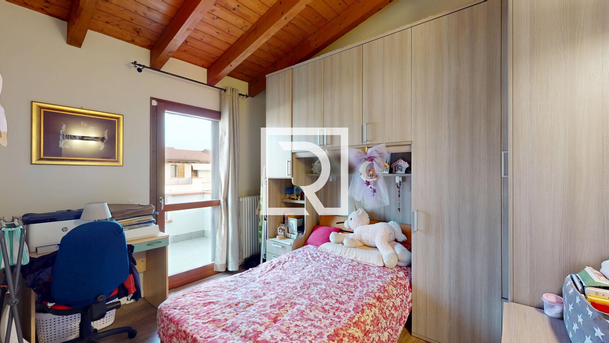 VILLETTA-A-SCHIERA-CENTRALE-CLASSE-C-01152026_113147