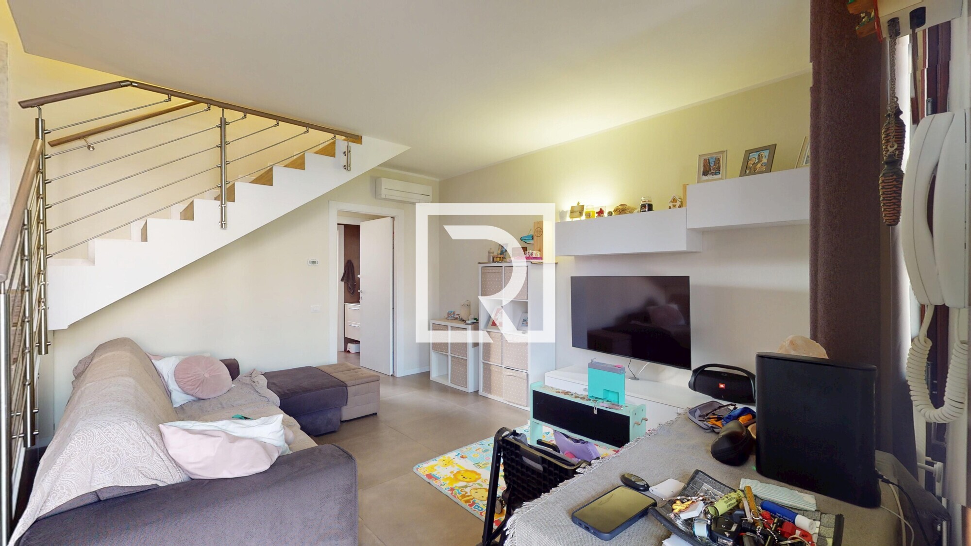 VILLETTA-A-SCHIERA-CENTRALE-CLASSE-C-01152026_112619