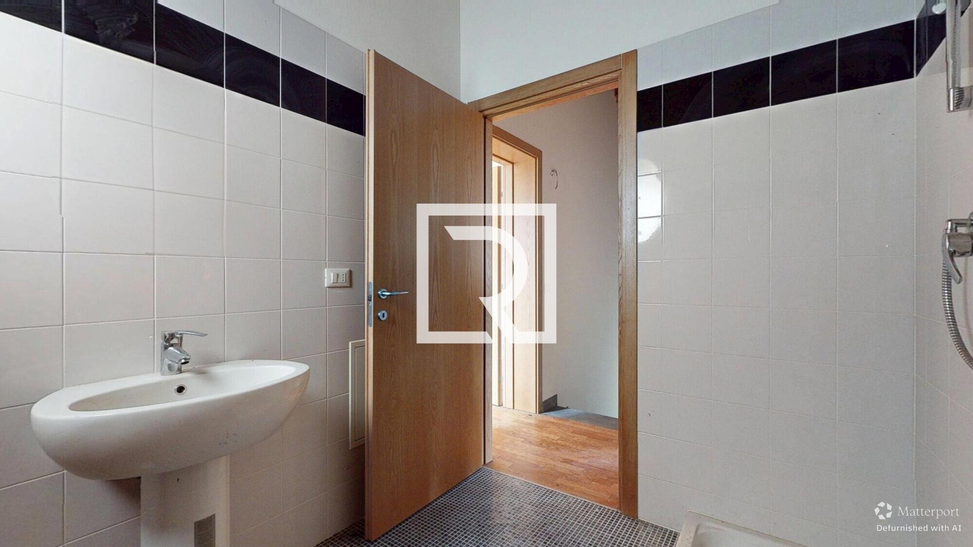 VILLA-A-SCHIERA-AD-ANGOLO-2012-01222026_163320_defurnished