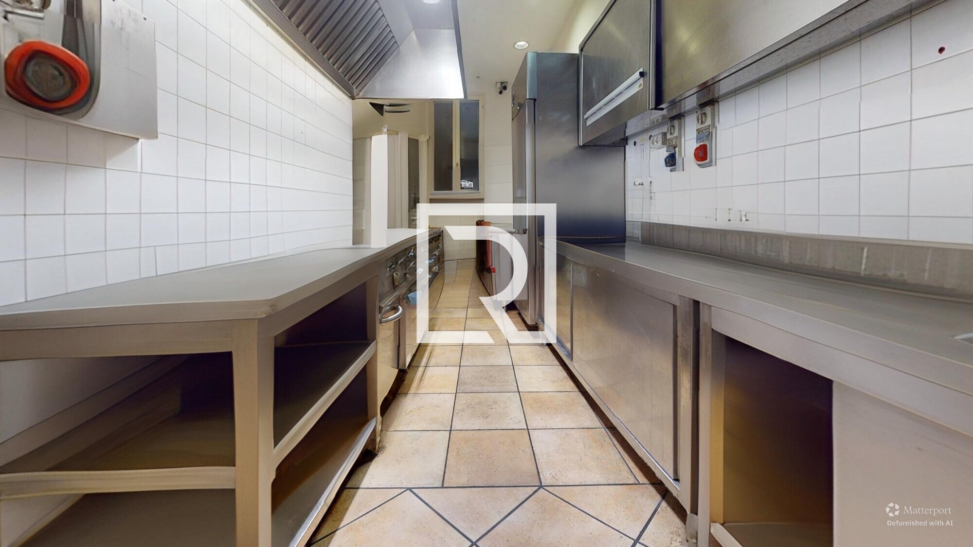 Kitchen-Defurnished (1)