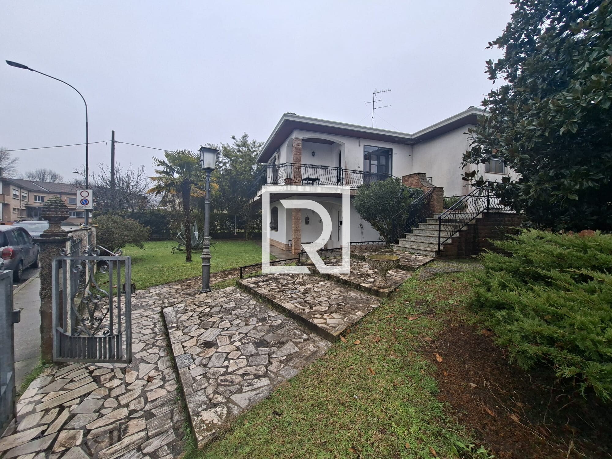 WhatsApp Image 2026-01-26 at 10.32.06 (1)