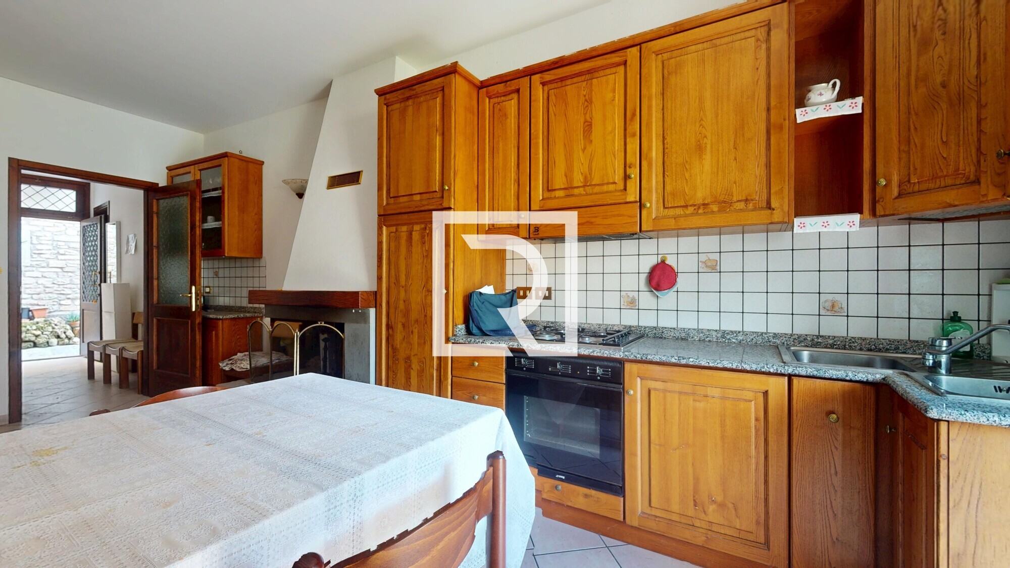 QUADRILOCALE-BORGO-ANTICO-A-PORTICO--03042026_170227