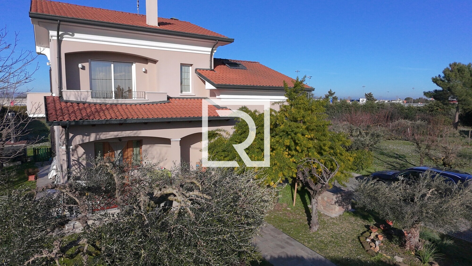 dji_fly_20260213_153236_0276_1771004521097_photo_beautify 3