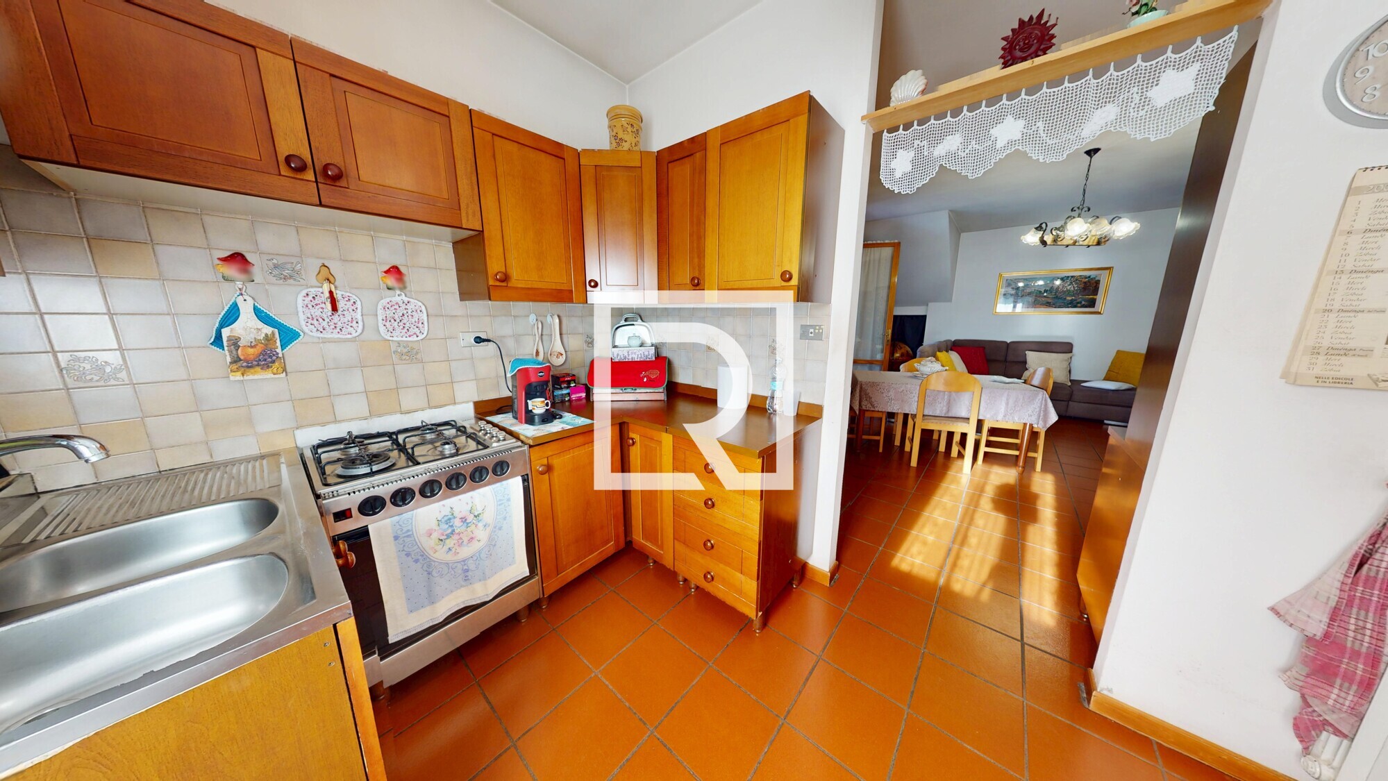 APPARTAMENTO-QUADRILOCALE-CON-100MQ-DI-CANTINA-SAN-MAURO-MARE-02042026_162140