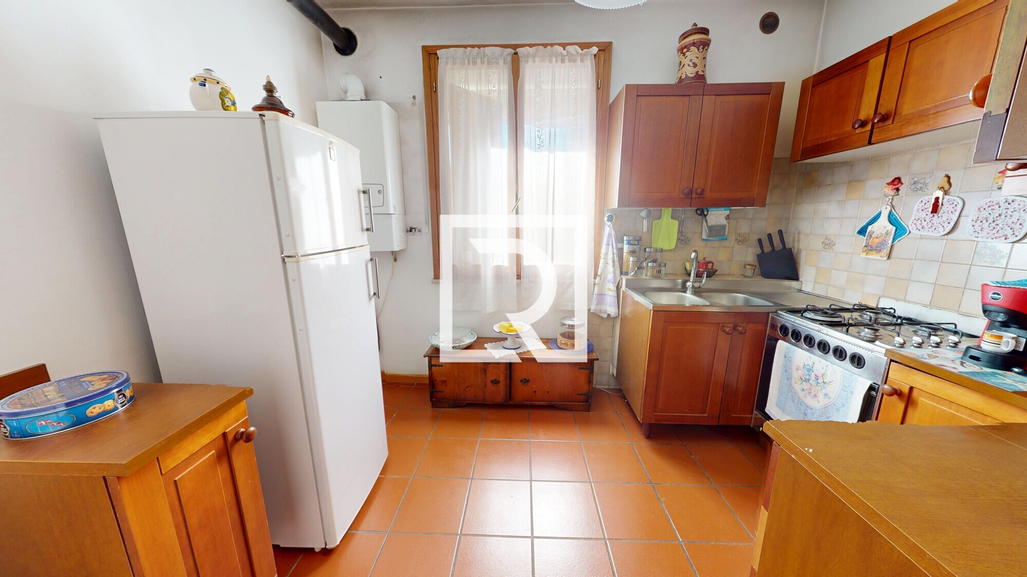 APPARTAMENTO-QUADRILOCALE-CON-100MQ-DI-CANTINA-SAN-MAURO-MARE-02042026_160323