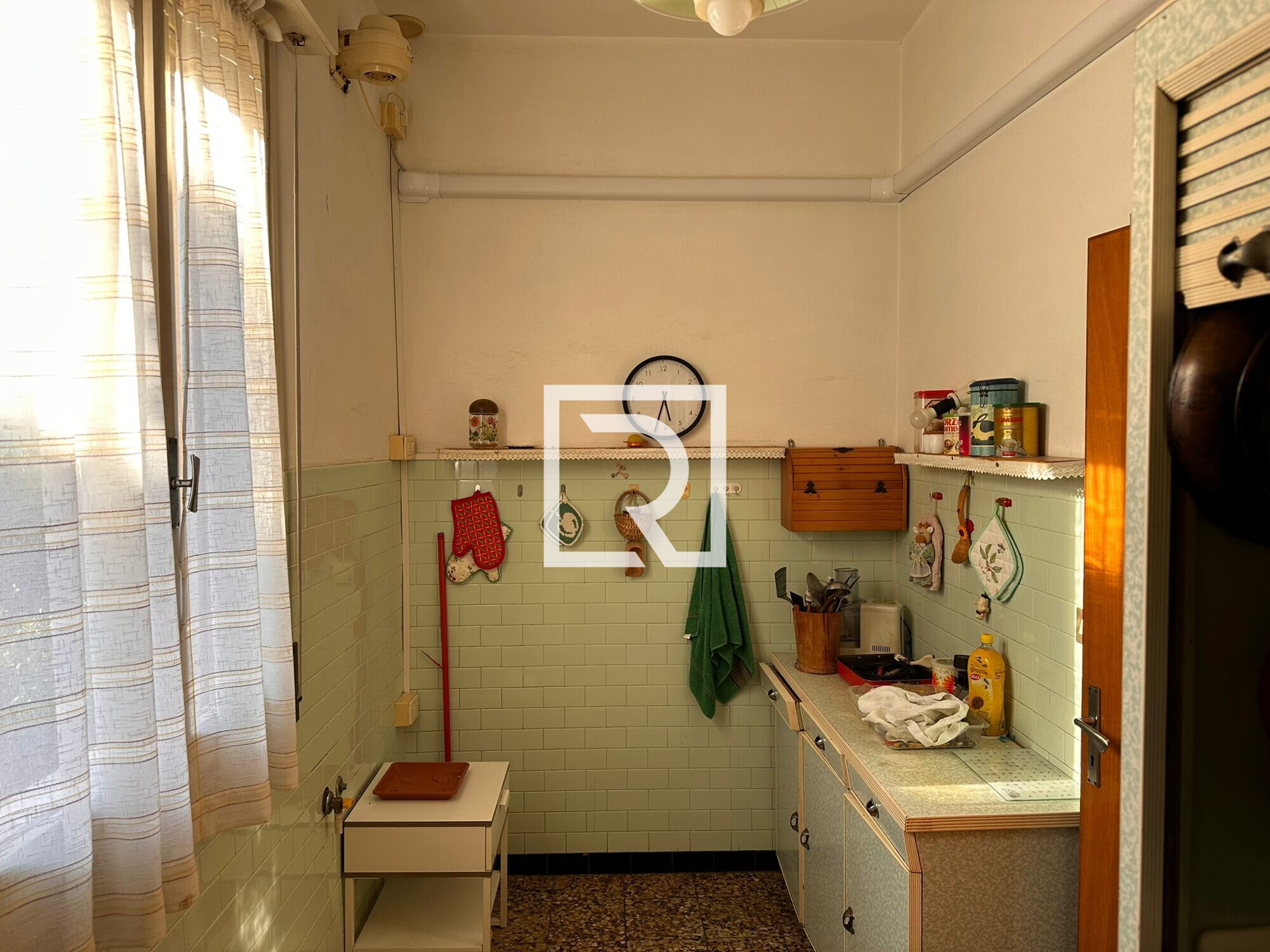 a4212995-4beb-4cfe-9395-60f81463f42d