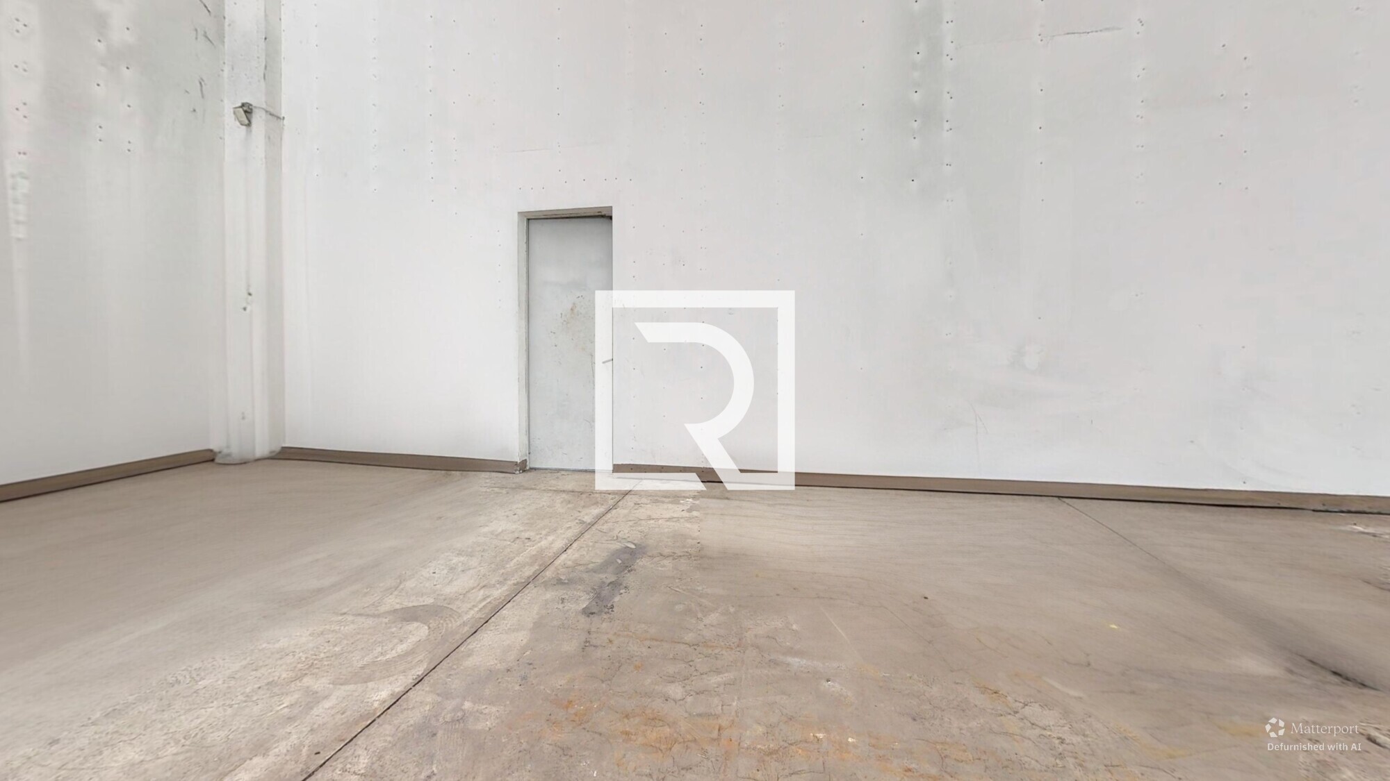 Photo-25-Defurnished