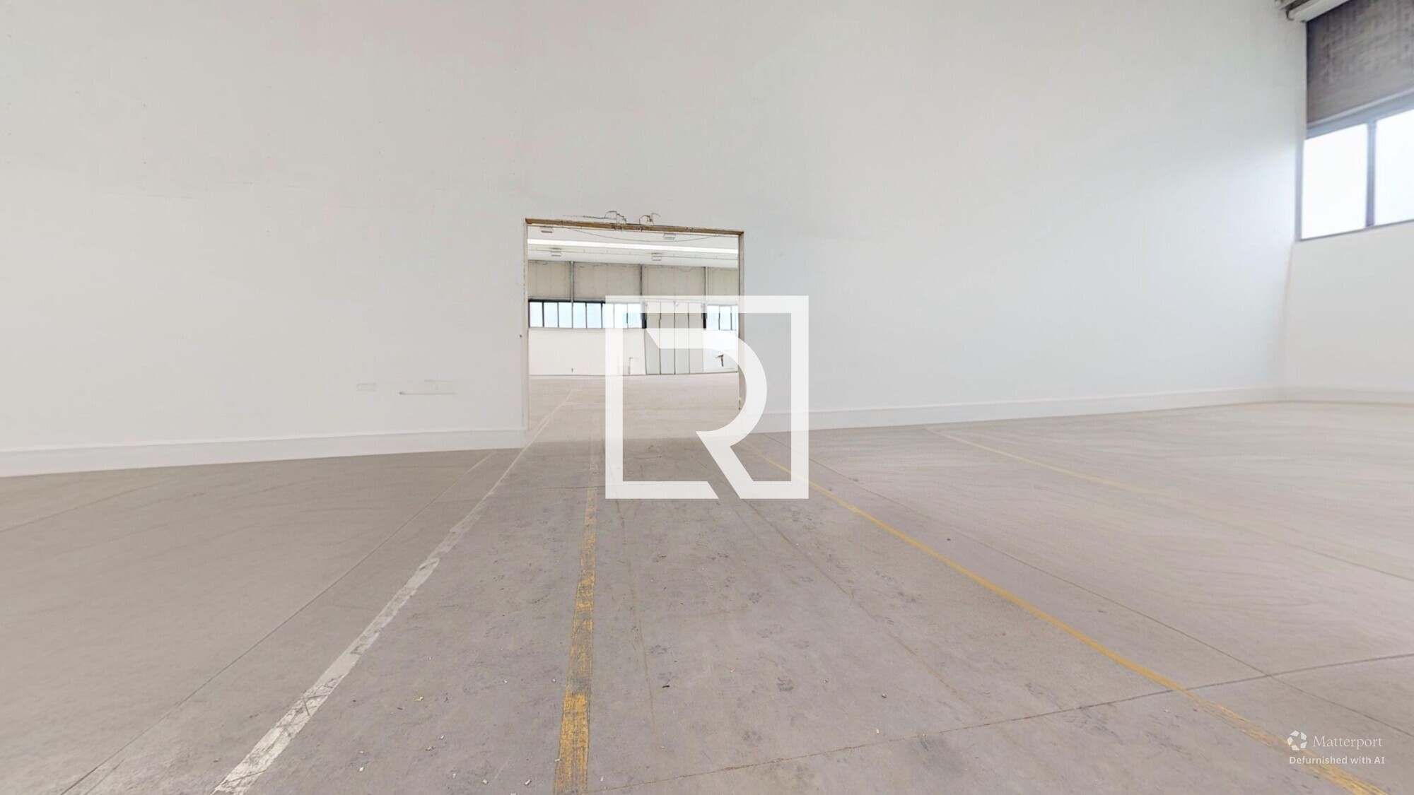 Photo-14-Defurnished