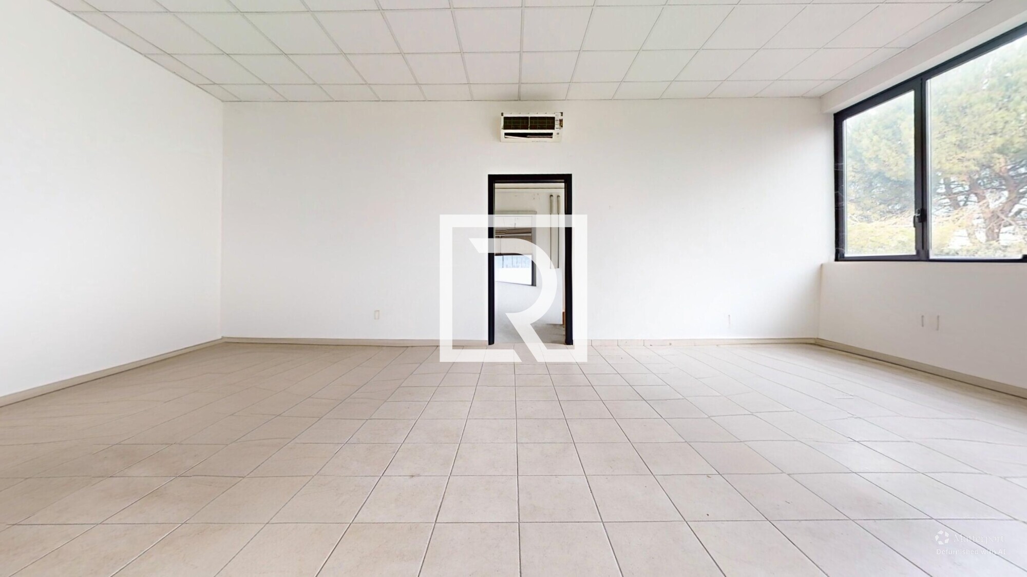 Photo-24-Defurnished