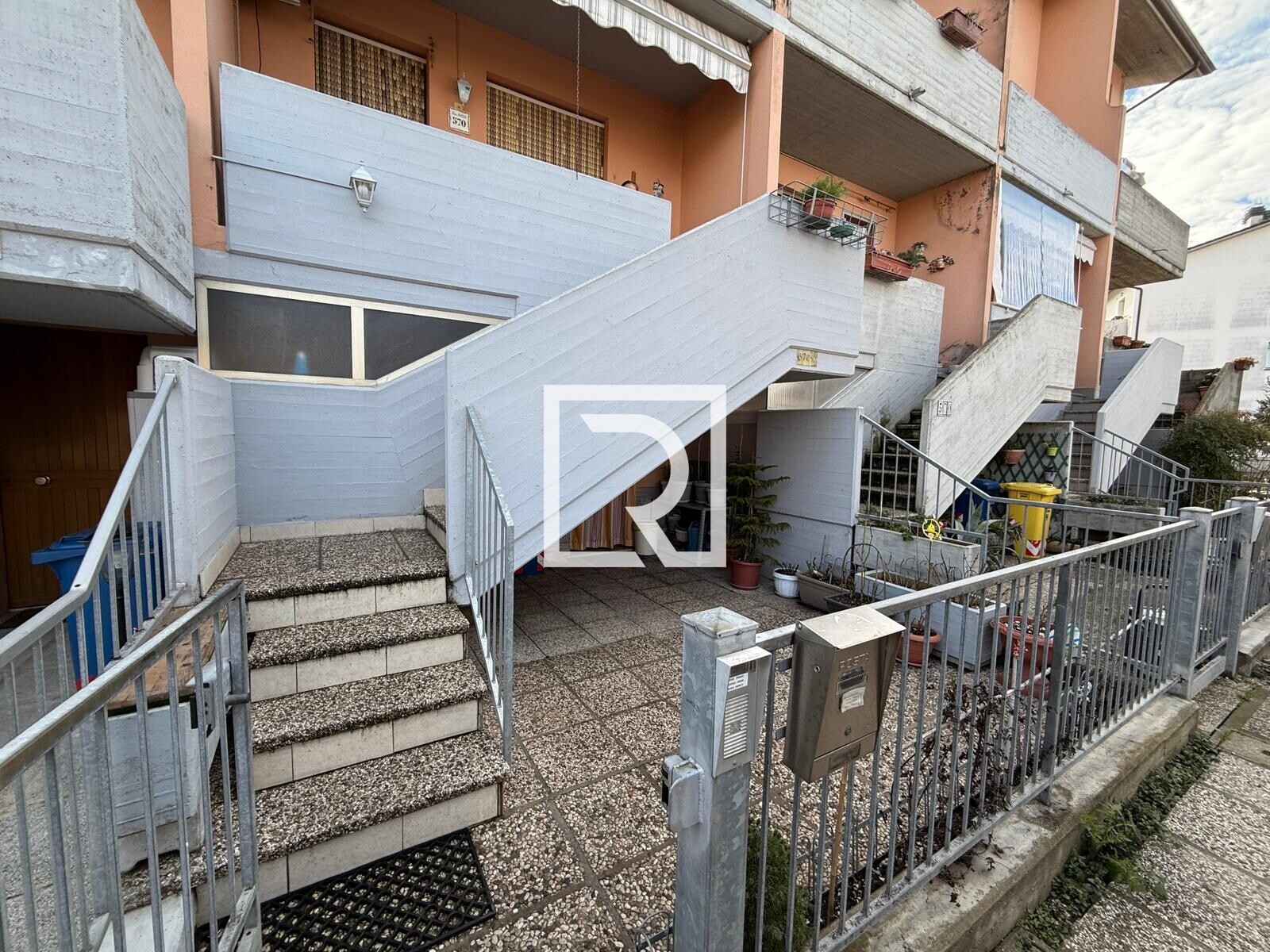 WhatsApp Image 2026-02-10 at 15.45.03