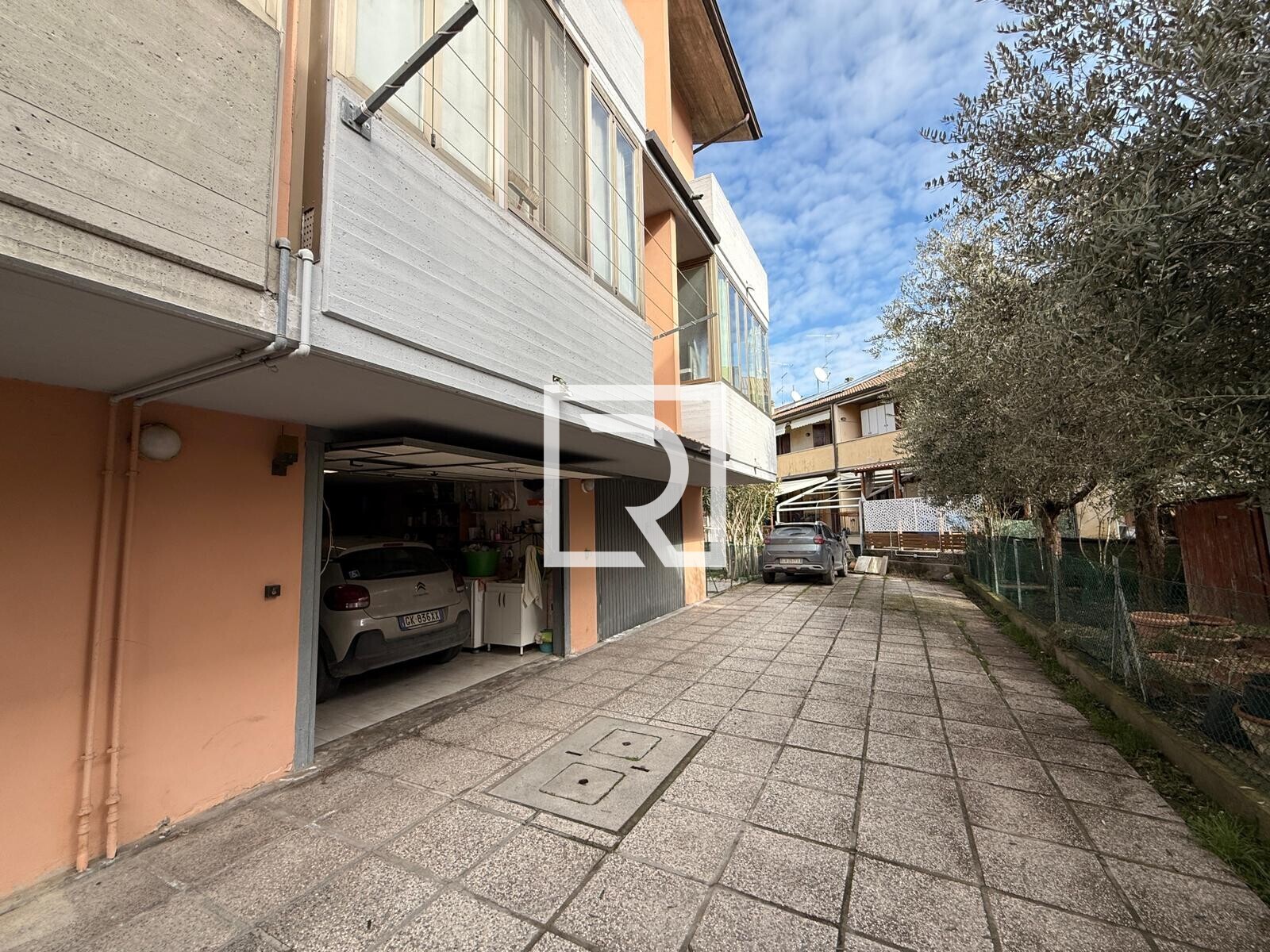 WhatsApp Image 2026-02-10 at 15.45.01