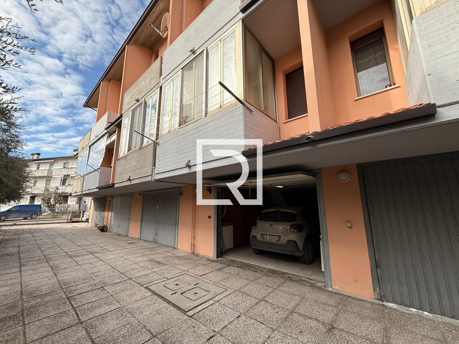 WhatsApp Image 2026-02-10 at 15.45.01 (1)