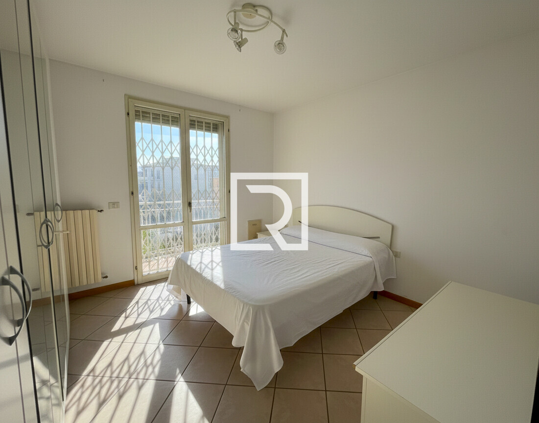 camera da letto matrimoniale (2)