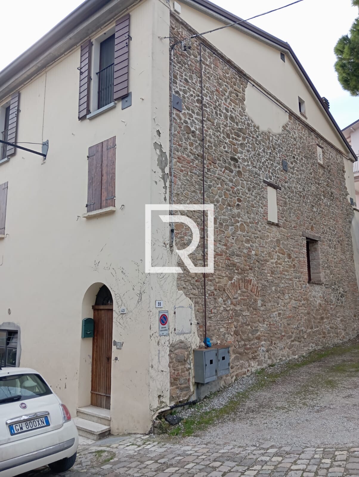 3afd3832-a8a8-4b93-baaa-9ae5bc3a9913