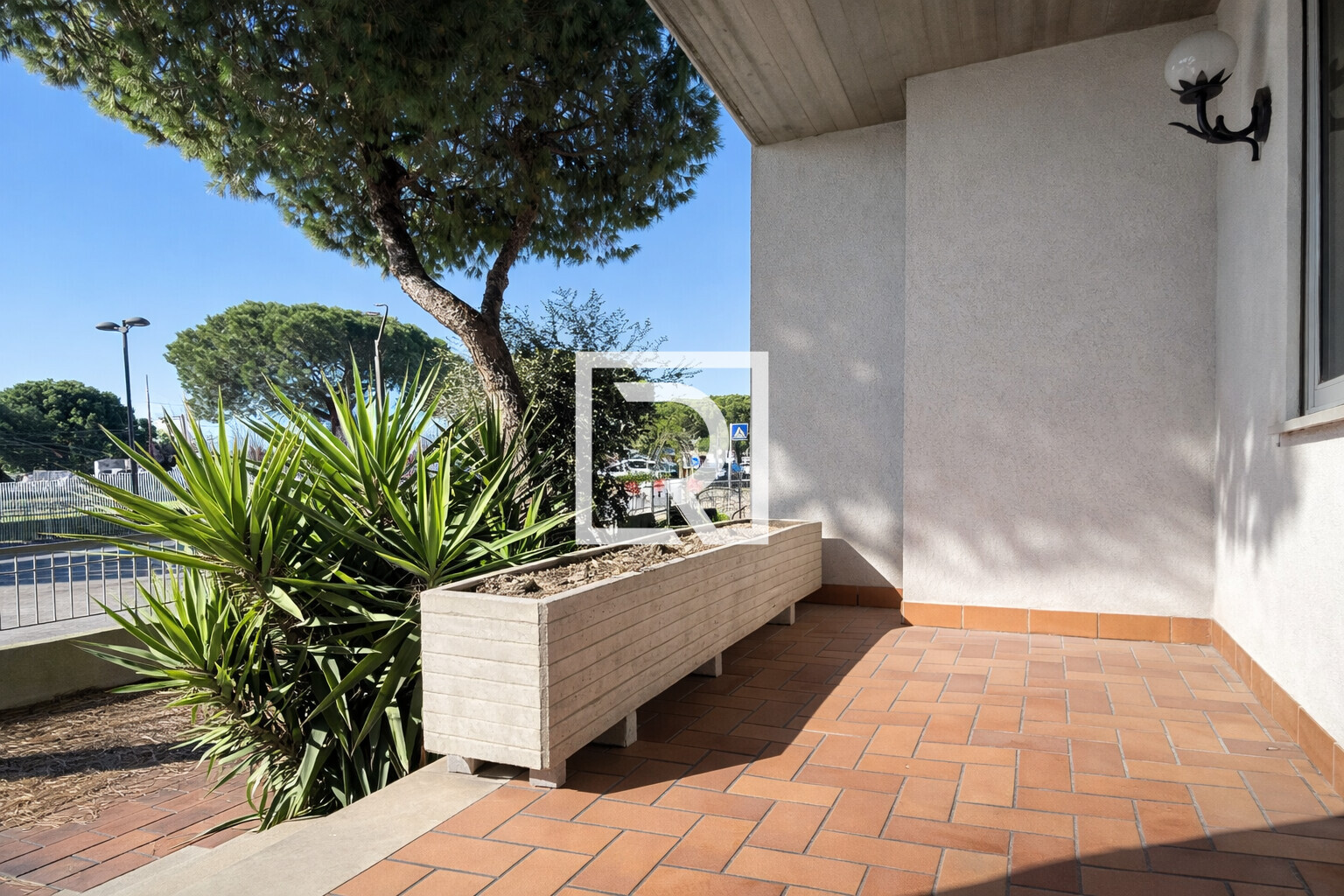 33fe8984-ff15-4904-beaa-61706db2af1b