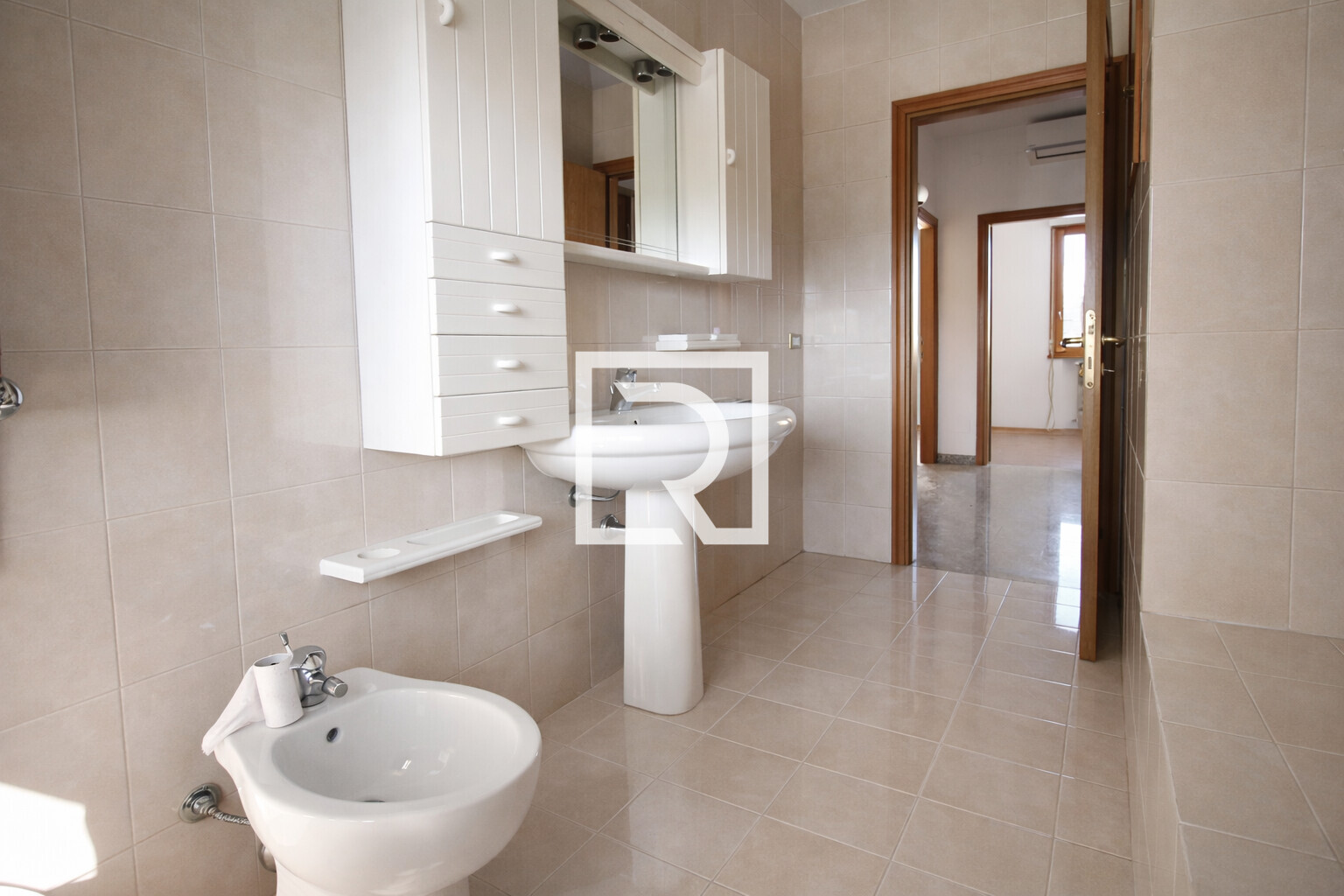 f6eb7066-df5f-4ada-b4c2-b3e949f7ede5