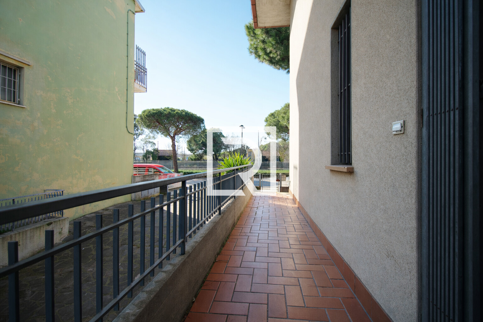 65852803-a8ba-487b-8926-070efce89636