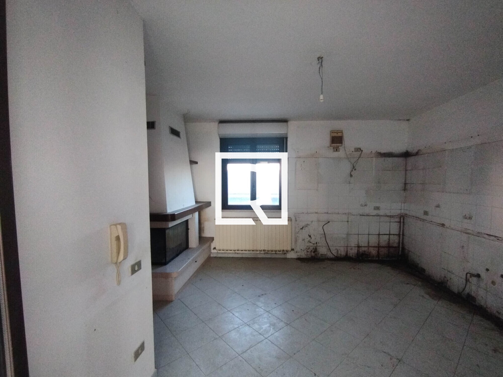 1d2edd43-b48c-42c0-85f7-718d0a786235