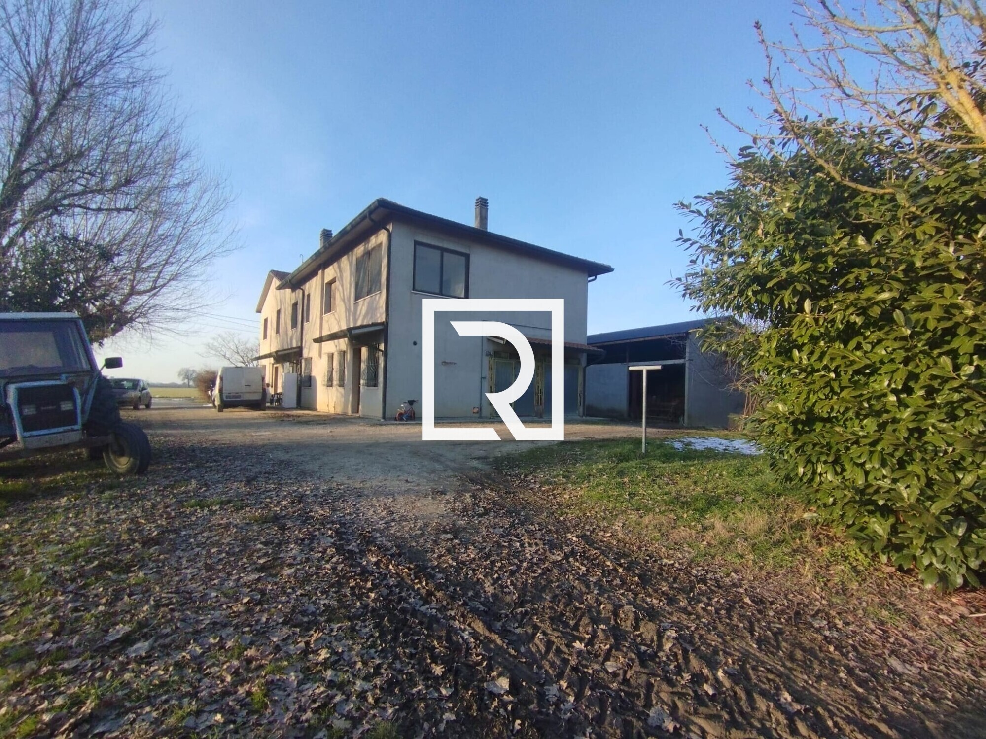 0b93ef82-77e5-4ce5-9c4e-be232220d2ca