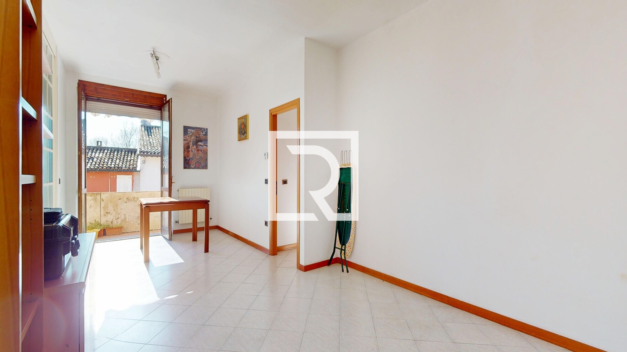 TRILOCALE-CON-CANTINA-E-POSTO-AUTO-02232026_154911