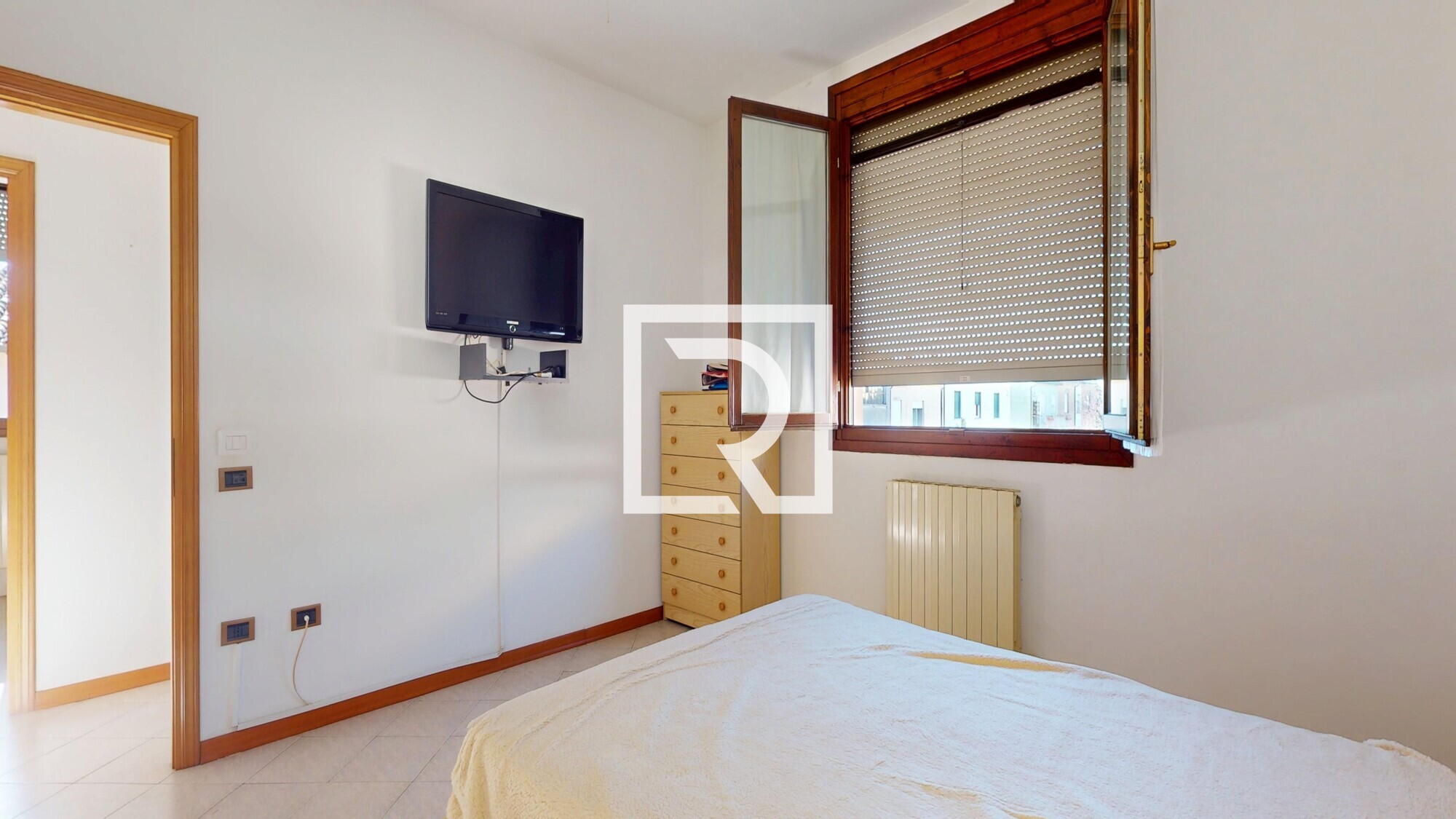 TRILOCALE-CON-CANTINA-E-POSTO-AUTO-02232026_155234