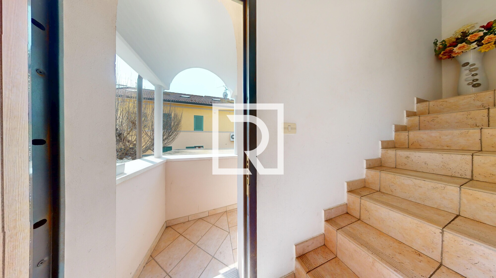 TRILOCALE-CON-GIARDINO-E-GARAGE--03232026_162854